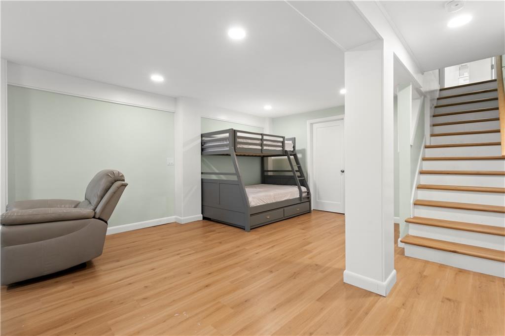 Westerly, Rhode Island, 02891, United States, 3 Bedrooms Bedrooms, ,3 BathroomsBathrooms,Residential,For Sale,2048219