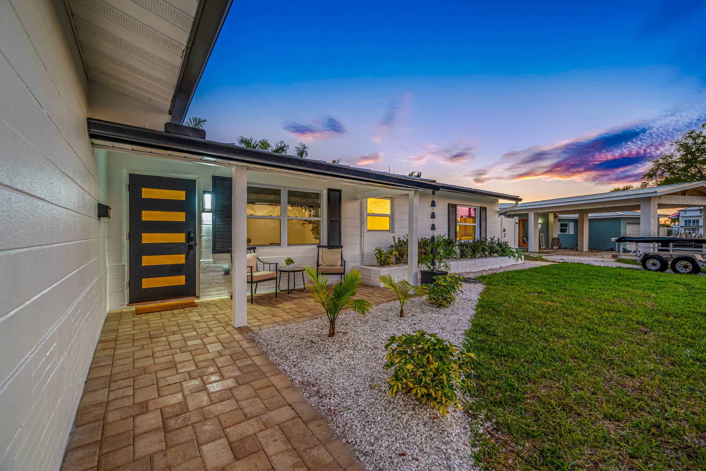 St Petersburg, Florida, 33707, United States, 3 Bedrooms Bedrooms, ,2 BathroomsBathrooms,Residential,For Sale,2034838