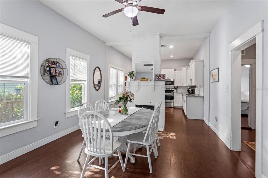 Tampa, Florida, 33602, United States, 3 Bedrooms Bedrooms, ,2 BathroomsBathrooms,Residential,For Sale,1785595