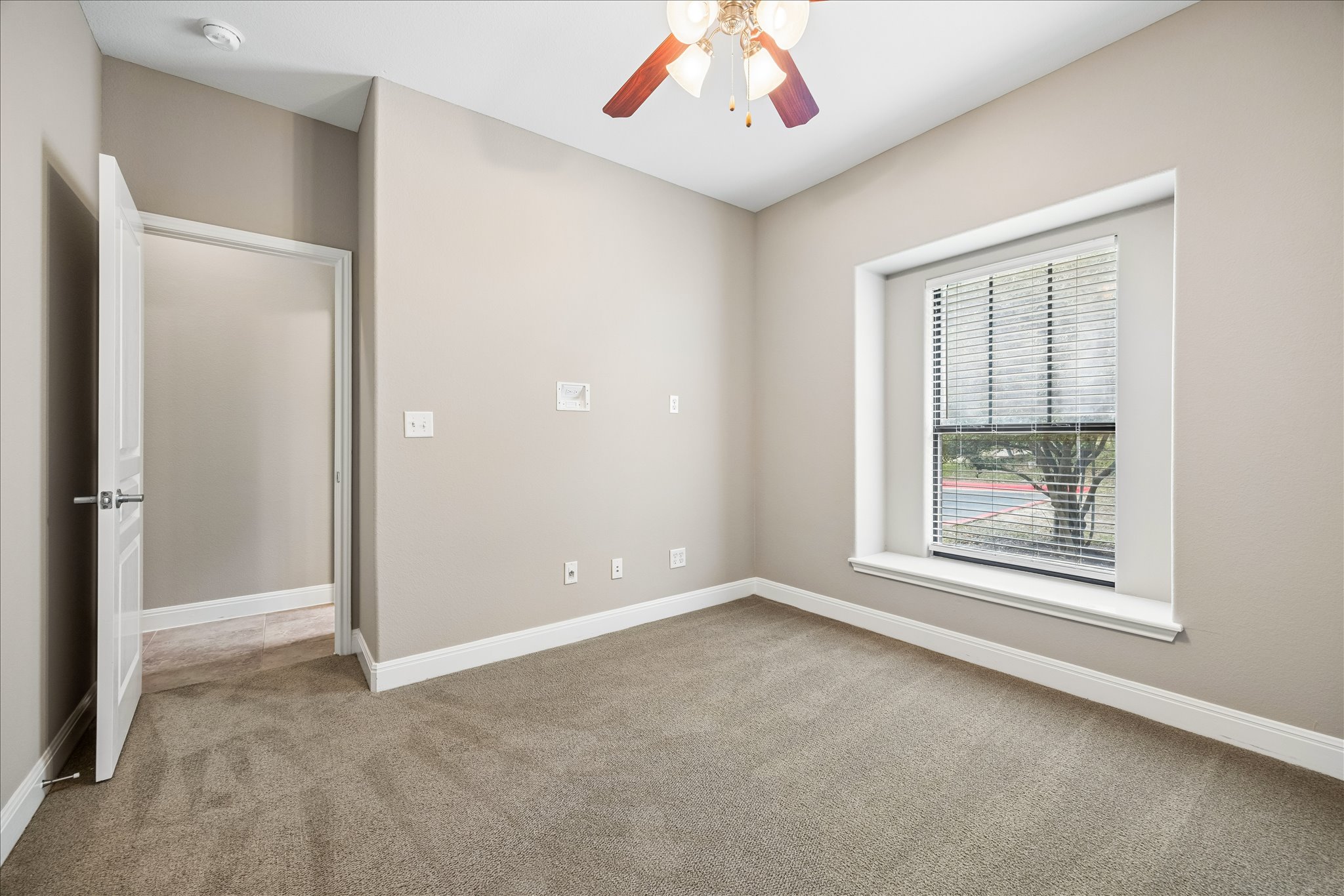  6705 Covered Bridge Drive, Austin, TX 78736 - 物件實景