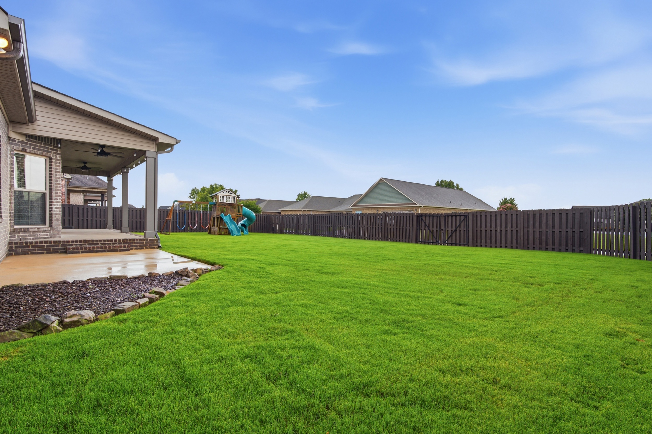  17429 Lochaber Drive - 物件實景