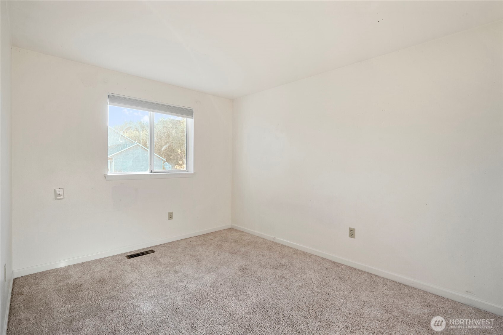 Maple Valley, Washington, 98038, United States, 3 Bedrooms Bedrooms, ,3 BathroomsBathrooms,Residential,For Sale,1891445
