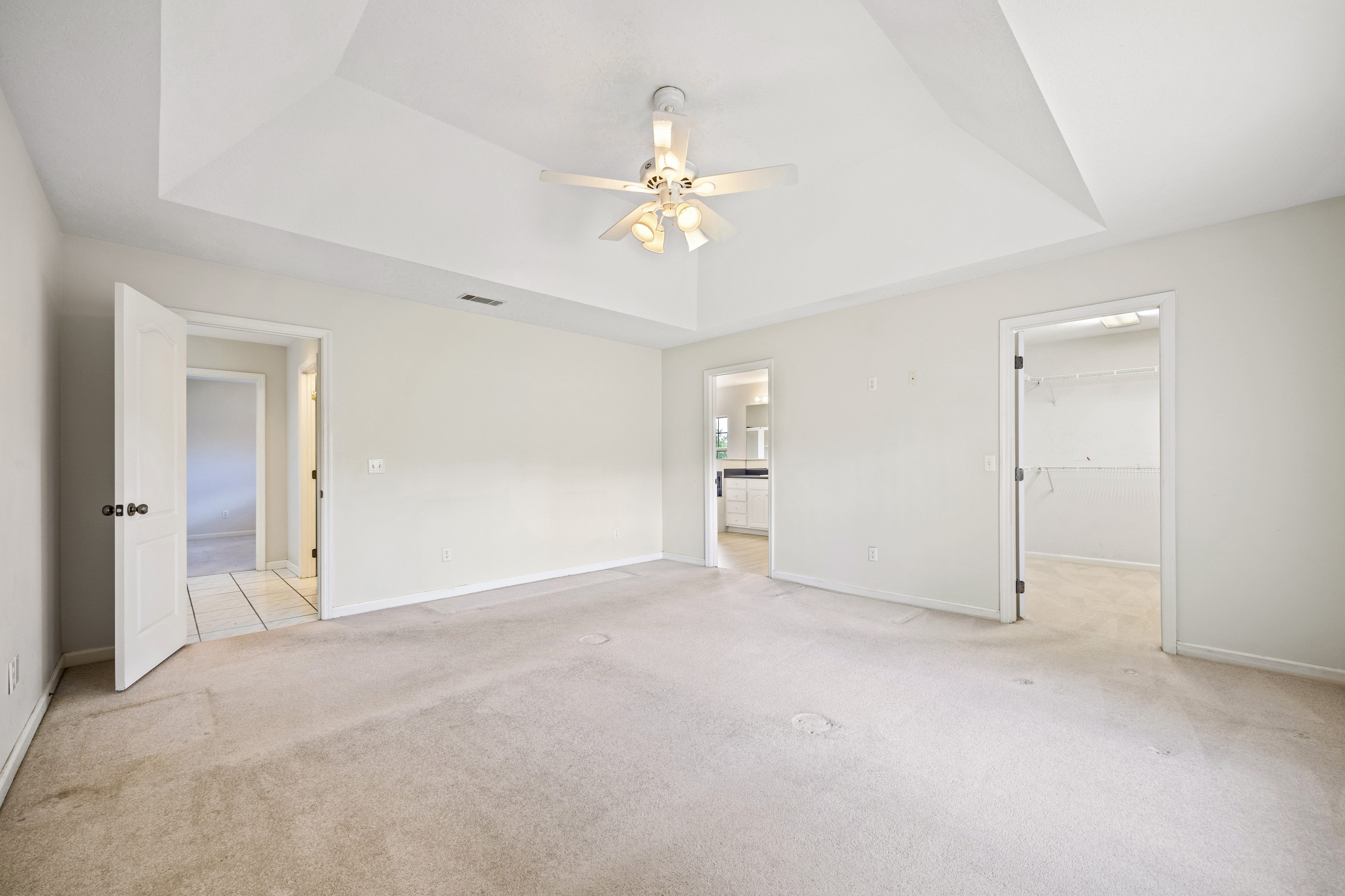 LAKE CITY, Florida, 32024, United States, 3 Bedrooms Bedrooms, ,2 BathroomsBathrooms,Residential,For Sale,1948883