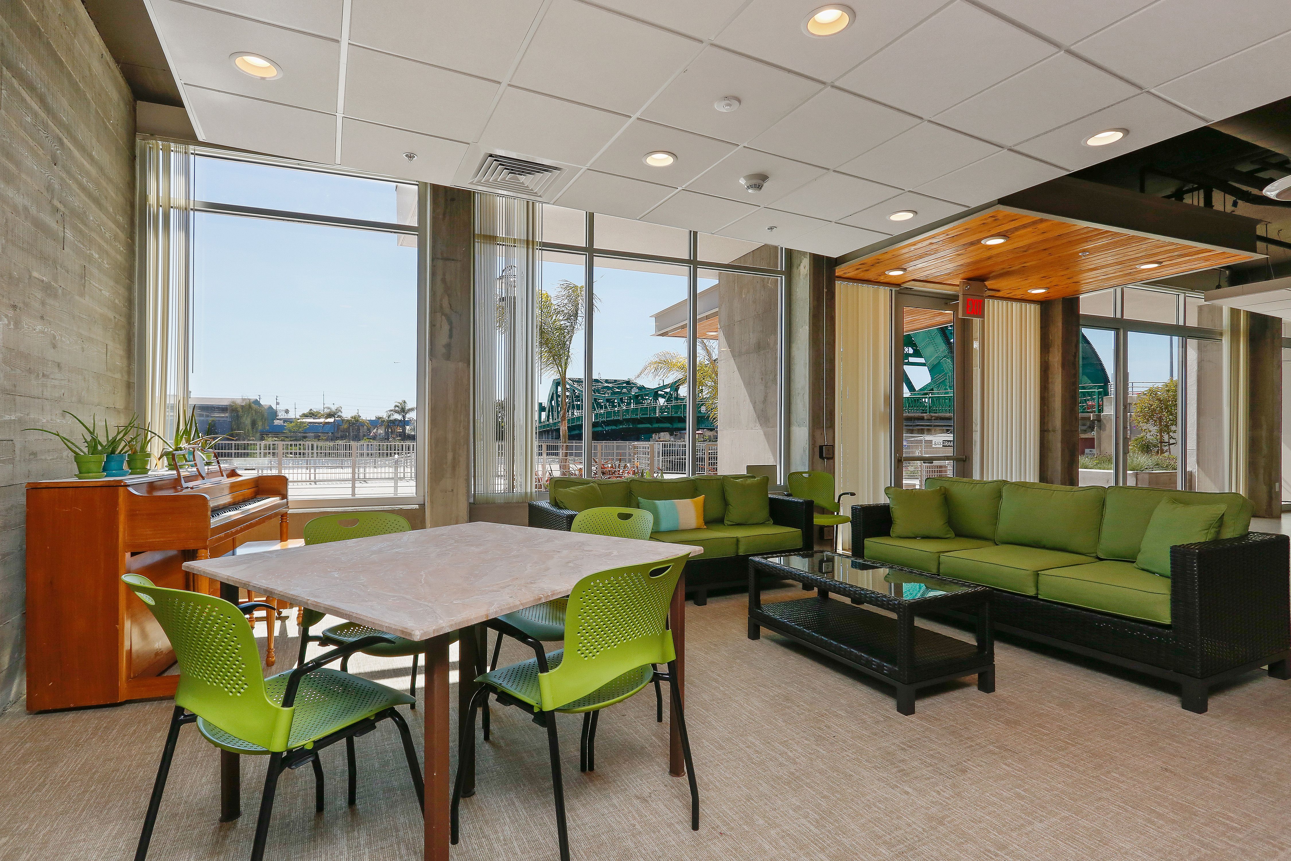  Modern Estuary Living in Oakland’s Premier 55+ Cohousing Community - 物件實景