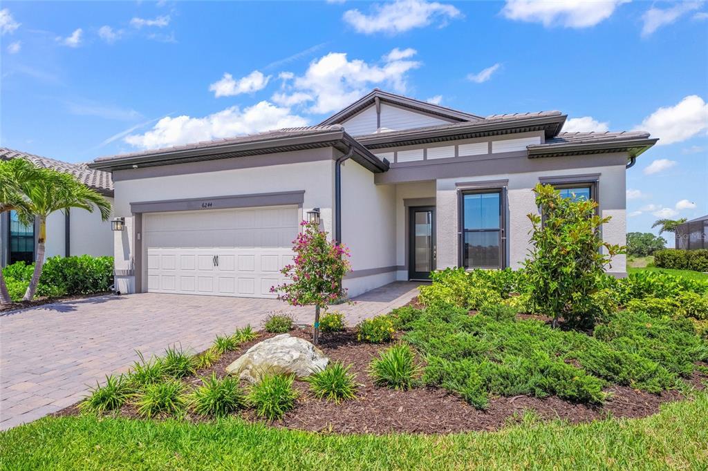 Nokomis, Florida, 34275, United States, 3 Bedrooms Bedrooms, ,2 BathroomsBathrooms,Residential,For Sale,1829578