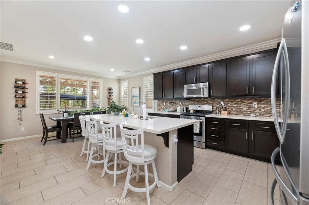 Yucaipa, California, 92399, United States, 3 Bedrooms Bedrooms, ,3 BathroomsBathrooms,Residential,For Sale,1977882