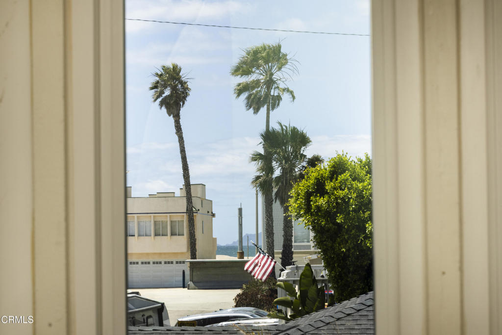 Oxnard, California, 93035, United States, 2 Bedrooms Bedrooms, ,1 BathroomBathrooms,Residential,For Sale,2048022