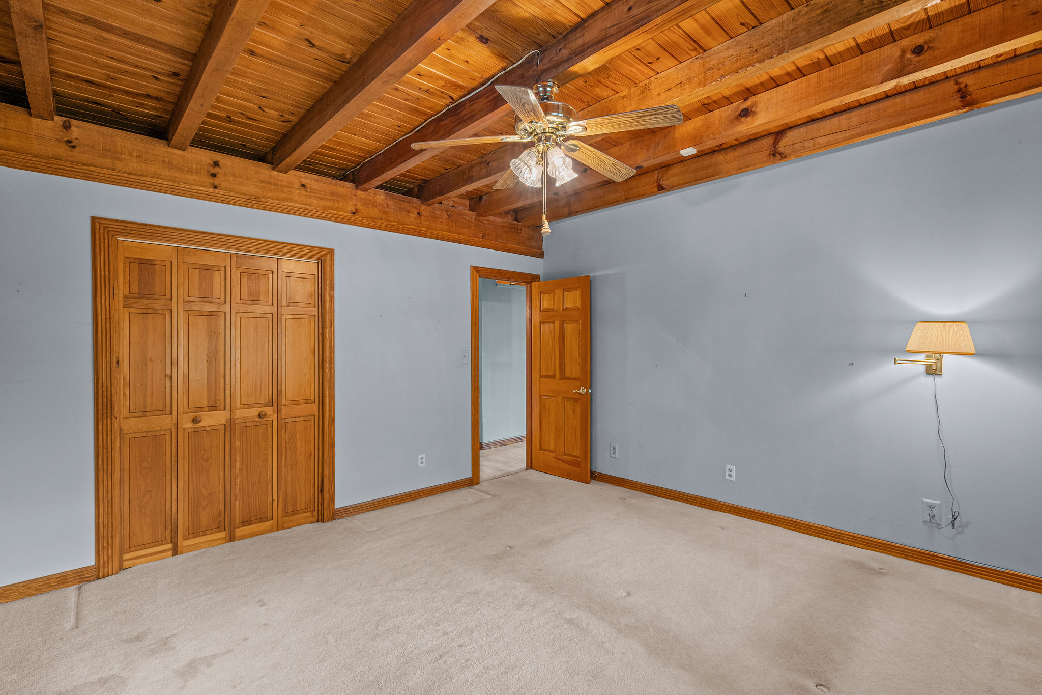 Dandridge, Tennessee, 37725, United States, 2 Bedrooms Bedrooms, ,2 BathroomsBathrooms,Residential,For Sale,1928860