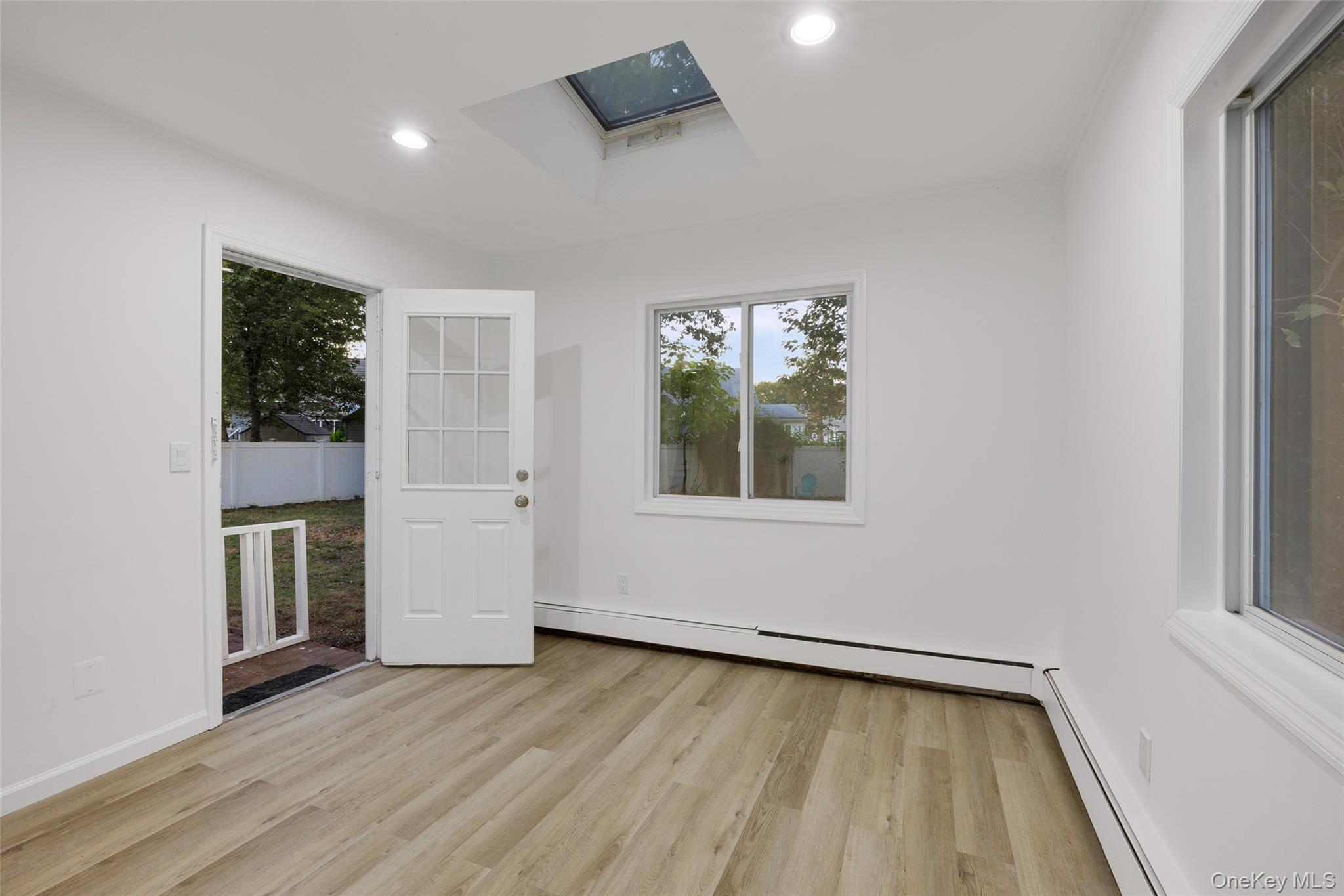 Amityville, New York, 11701, United States, 4 Bedrooms Bedrooms, ,2 BathroomsBathrooms,Residential,For Sale,2001816