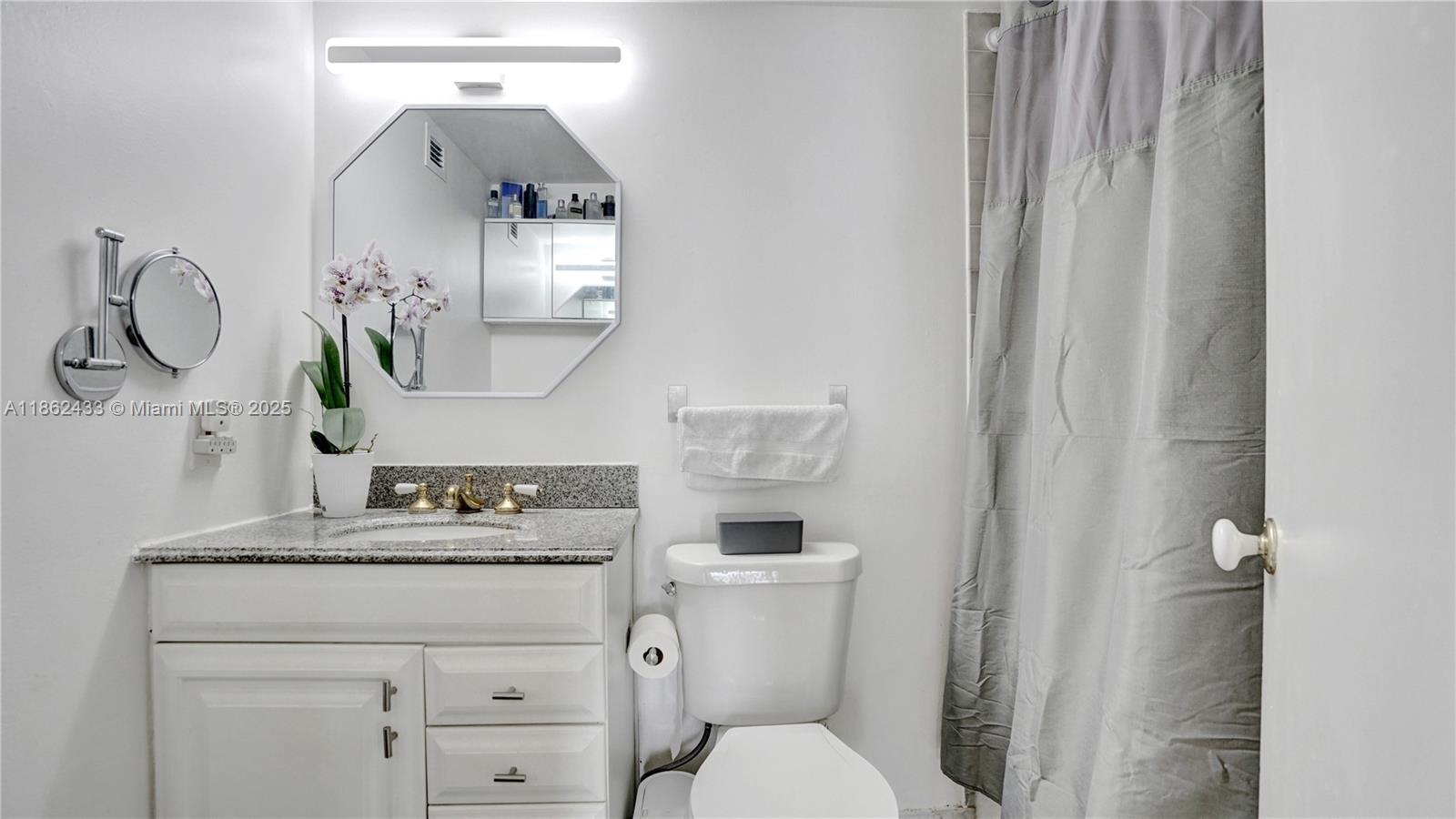 Miami Beach, Florida, 33139, United States, 2 Bedrooms Bedrooms, ,2 BathroomsBathrooms,Residential,For Sale,1925367