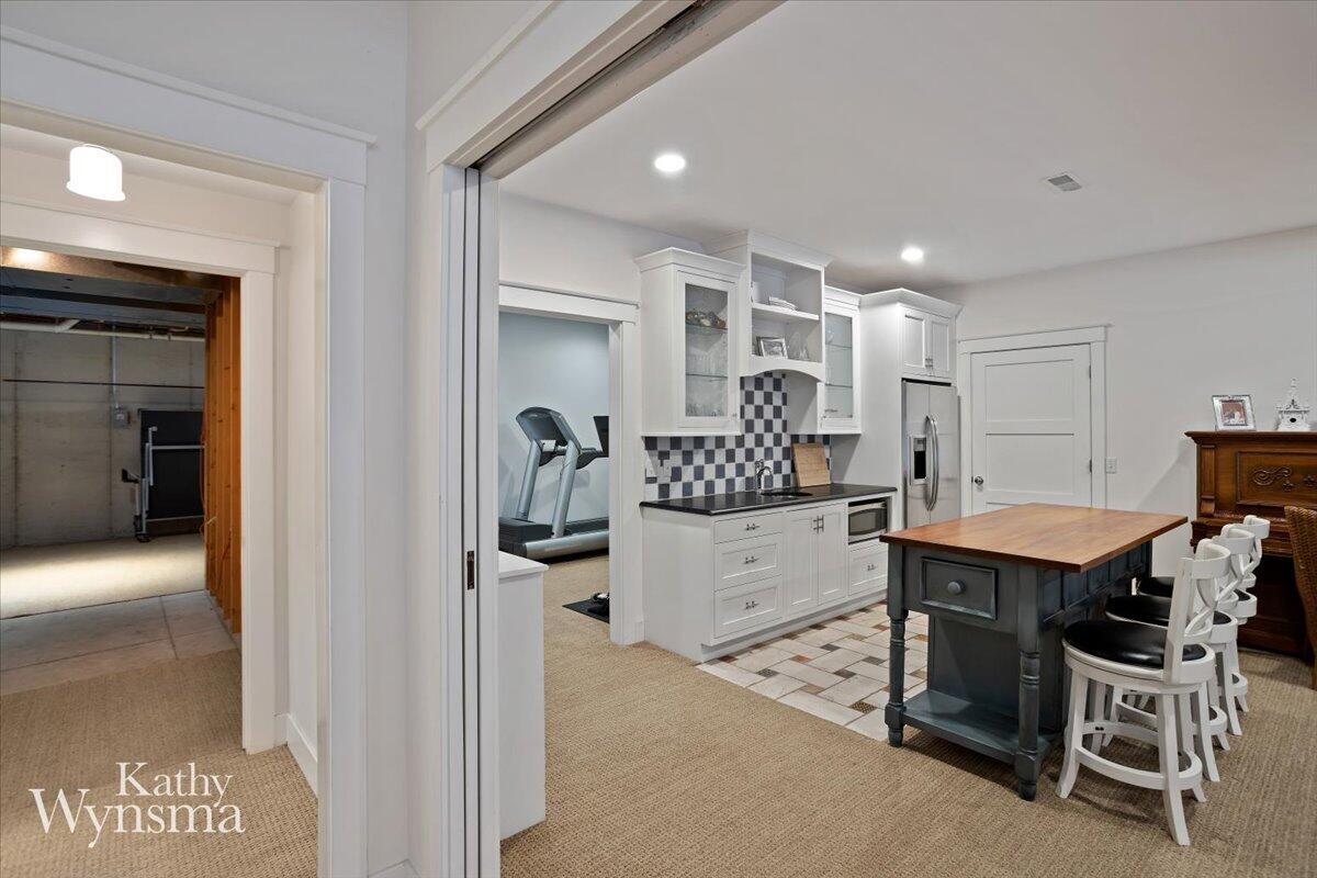 East Grand Rapids, Michigan, 49506, United States, 5 Bedrooms Bedrooms, ,5 BathroomsBathrooms,Residential,For Sale,1933647