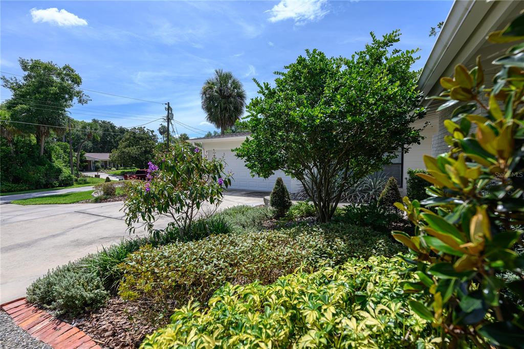 Maitland, Florida, 32751, United States, 3 Bedrooms Bedrooms, ,2 BathroomsBathrooms,Residential,For Sale,1890737