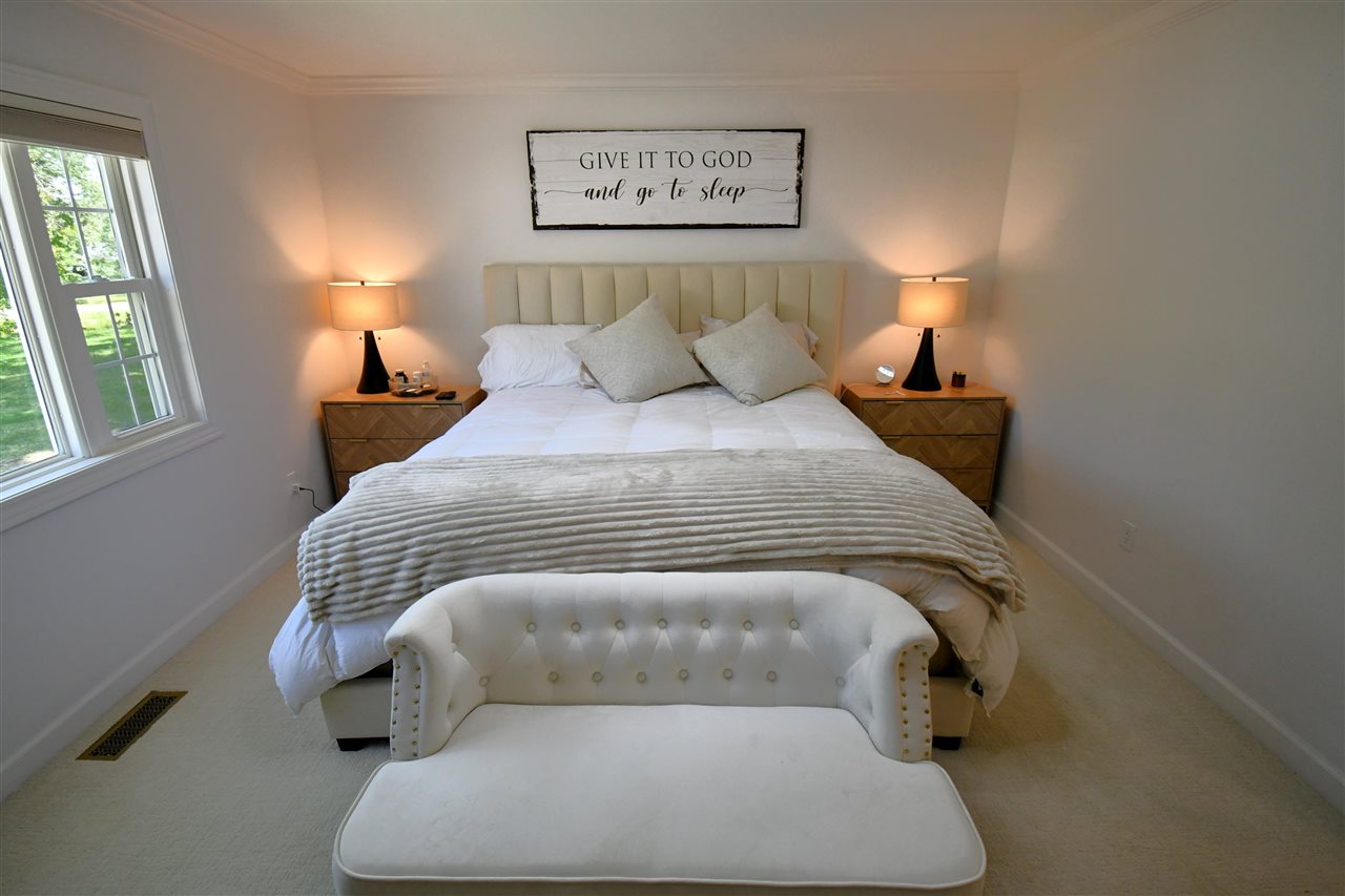 Alanson, Michigan, 49706, United States, 5 Bedrooms Bedrooms, ,3 BathroomsBathrooms,Residential,For Sale,1876087