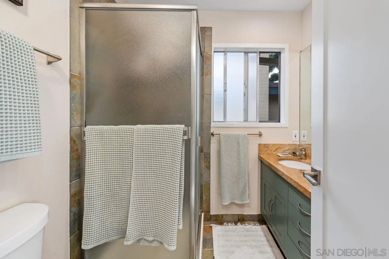 La Mesa, California, 91942, United States, 3 Bedrooms Bedrooms, ,3 BathroomsBathrooms,Residential,For Sale,1996009