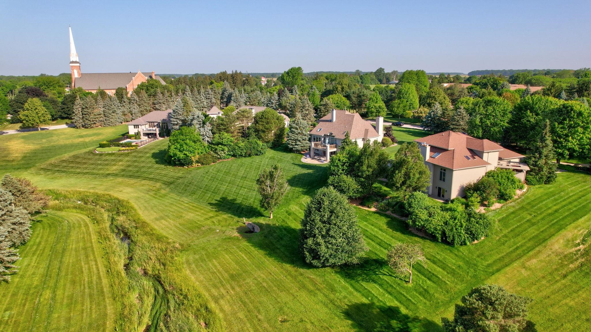 Frankenmuth, Michigan, 48734, United States, 3 Bedrooms Bedrooms, ,4 BathroomsBathrooms,Residential,For Sale,1938182