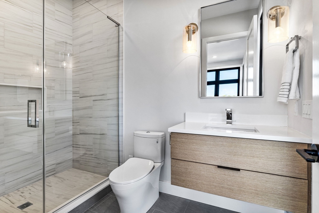 Brookline, Massachusetts, 02446, United States, 3 Bedrooms Bedrooms, ,4 BathroomsBathrooms,Residential,For Sale,1975462