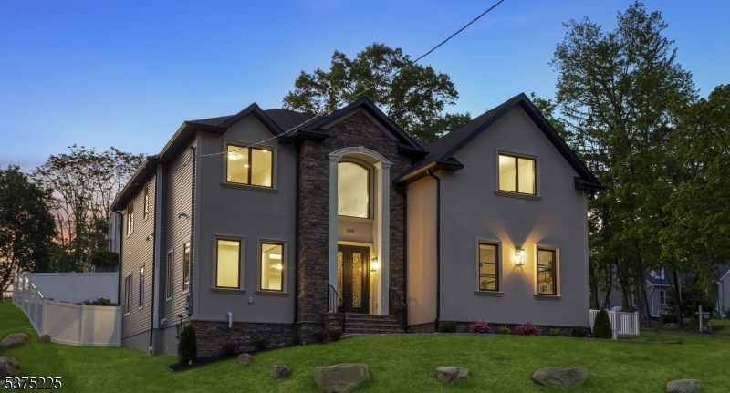Parsippany-Troy Hills Twp., New Jersey, 07005, United States, 5 Bedrooms Bedrooms, ,4 BathroomsBathrooms,Residential,For Sale,1906910