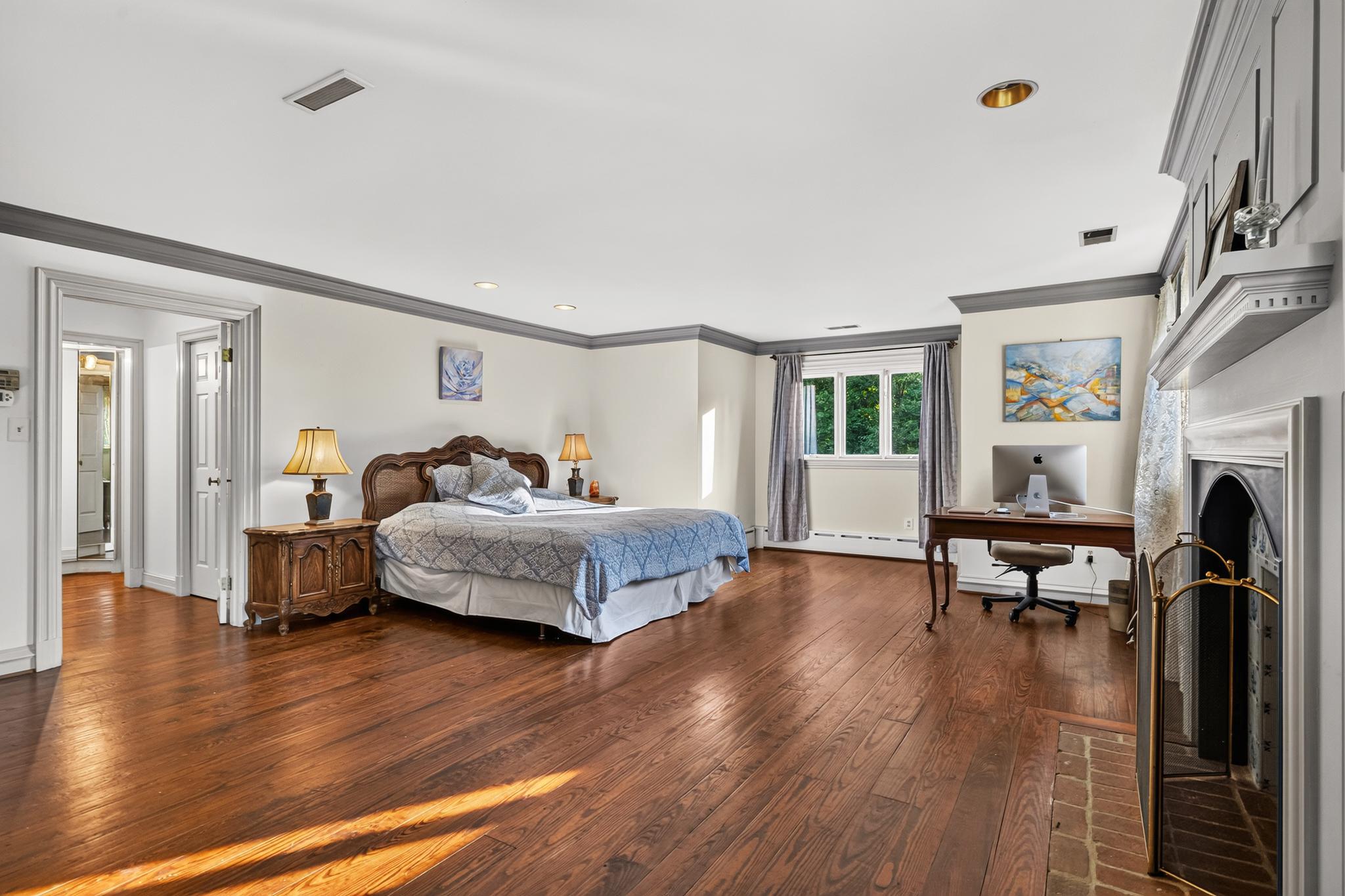  10217 Cedar Pond Drive, Vienna, VA, 22182 - 物件實景