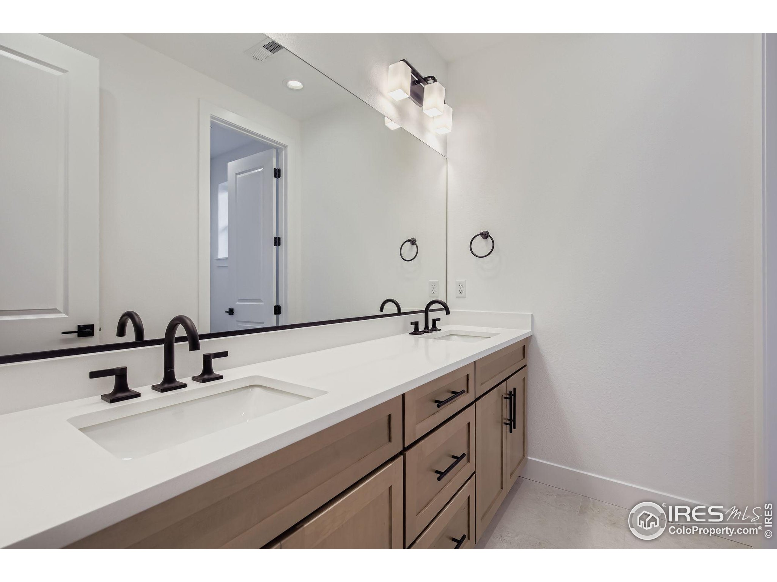 Berthoud, Colorado, 80513, United States, 3 Bedrooms Bedrooms, ,3 BathroomsBathrooms,Residential,For Sale,1826688
