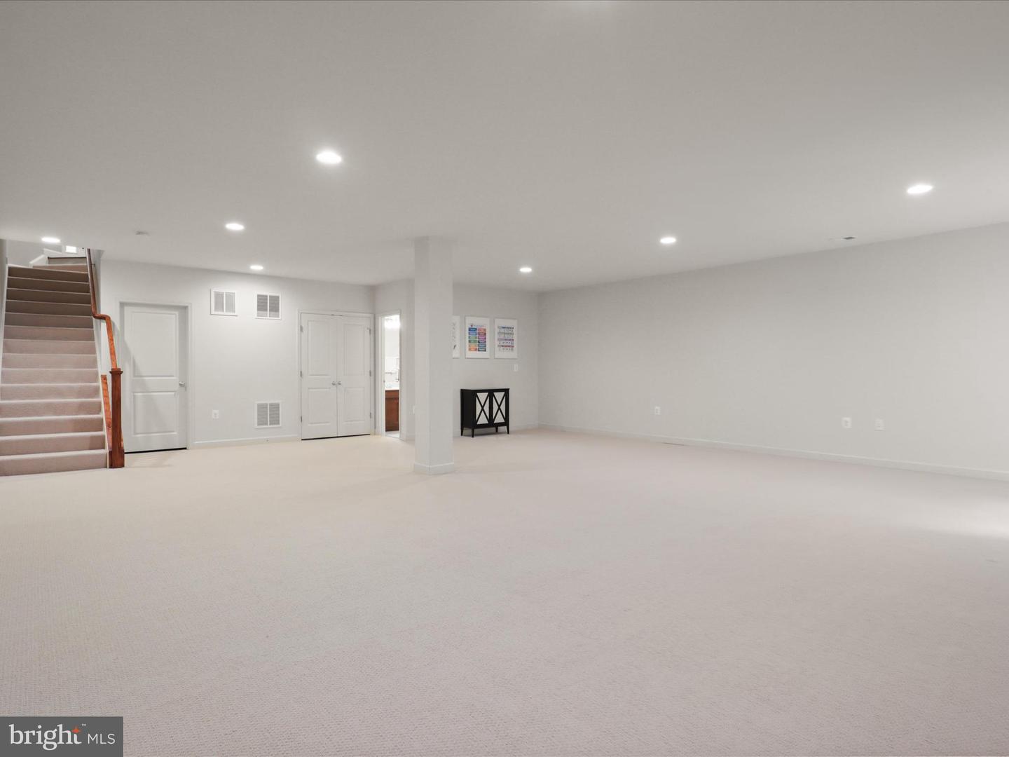 Ashburn, Virginia, 20148, United States, 3 Bedrooms Bedrooms, ,4 BathroomsBathrooms,Residential,For Sale,1918442