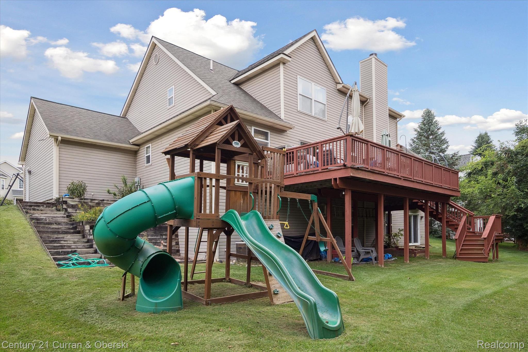 Commerce Charter Township, Michigan, 48382, United States, 4 Bedrooms Bedrooms, ,4 BathroomsBathrooms,Residential,For Sale,1916124