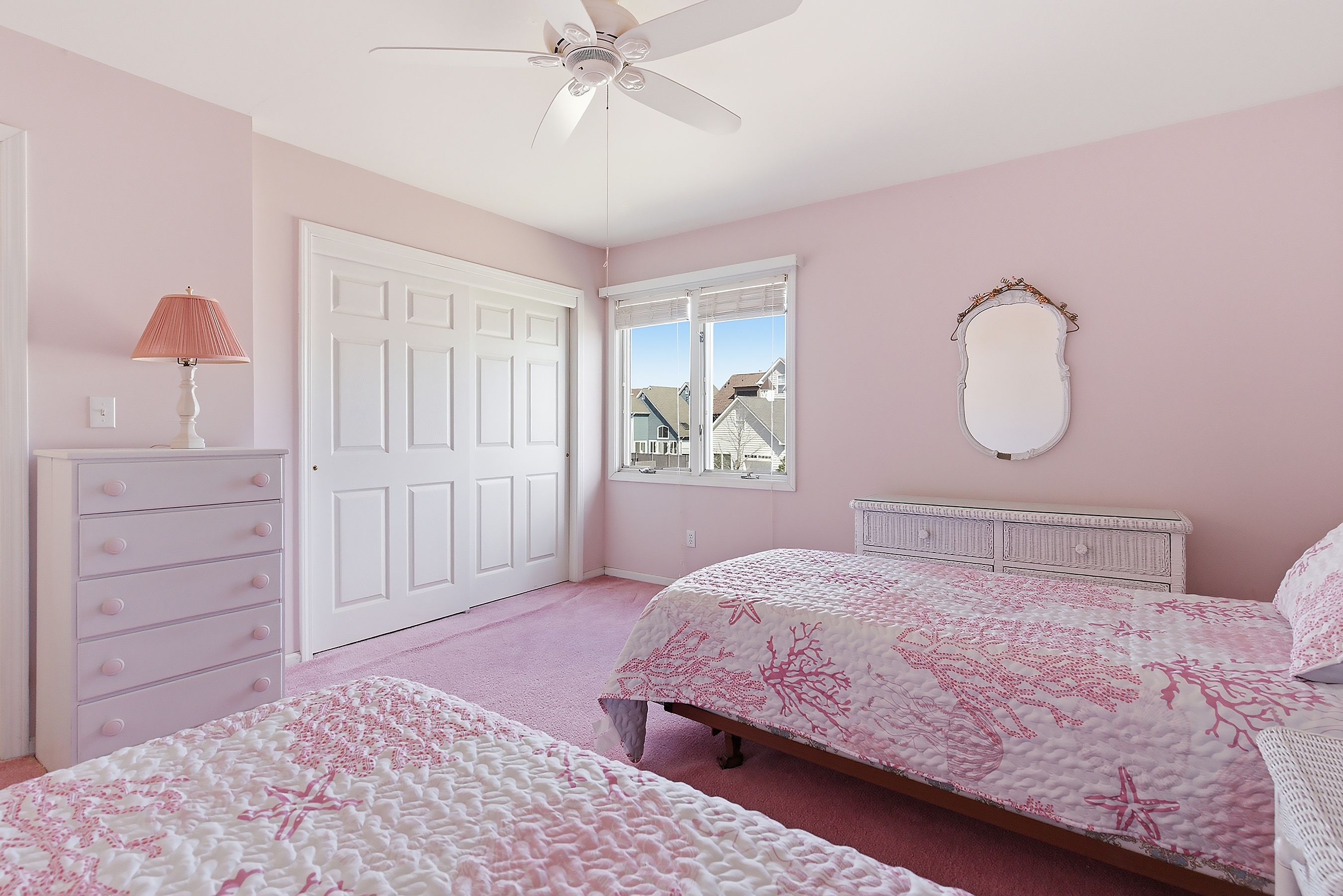  Spacious Shore Colonial in Bay Head Pointe - 物件實景