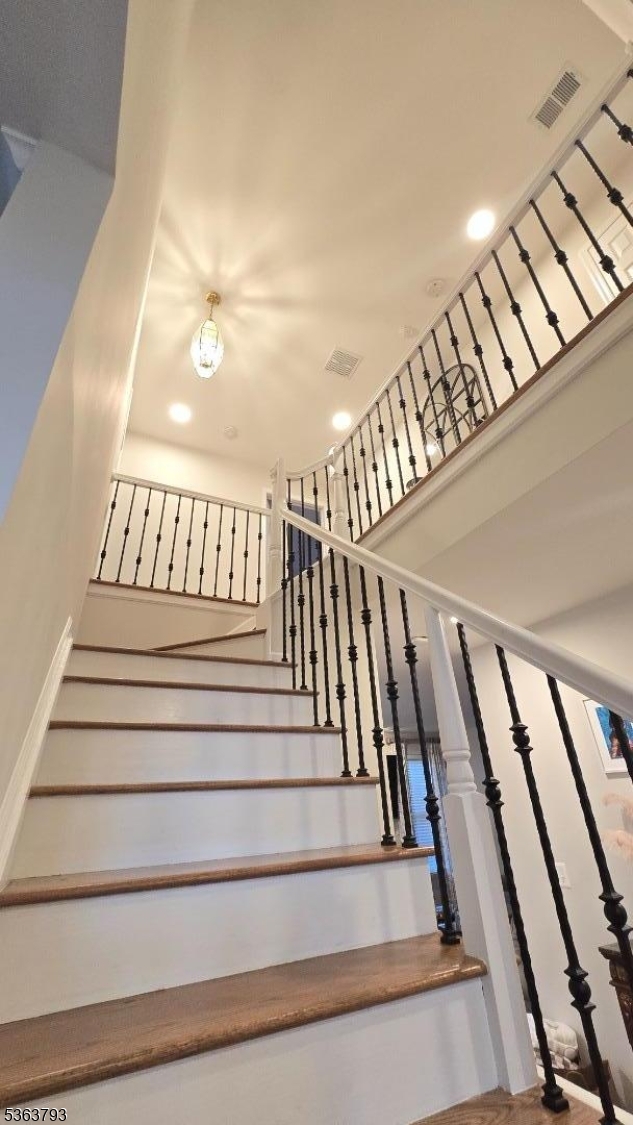 North Haledon Boro, New Jersey, 07508, United States, 4 Bedrooms Bedrooms, ,4 BathroomsBathrooms,Residential,For Sale,1866424