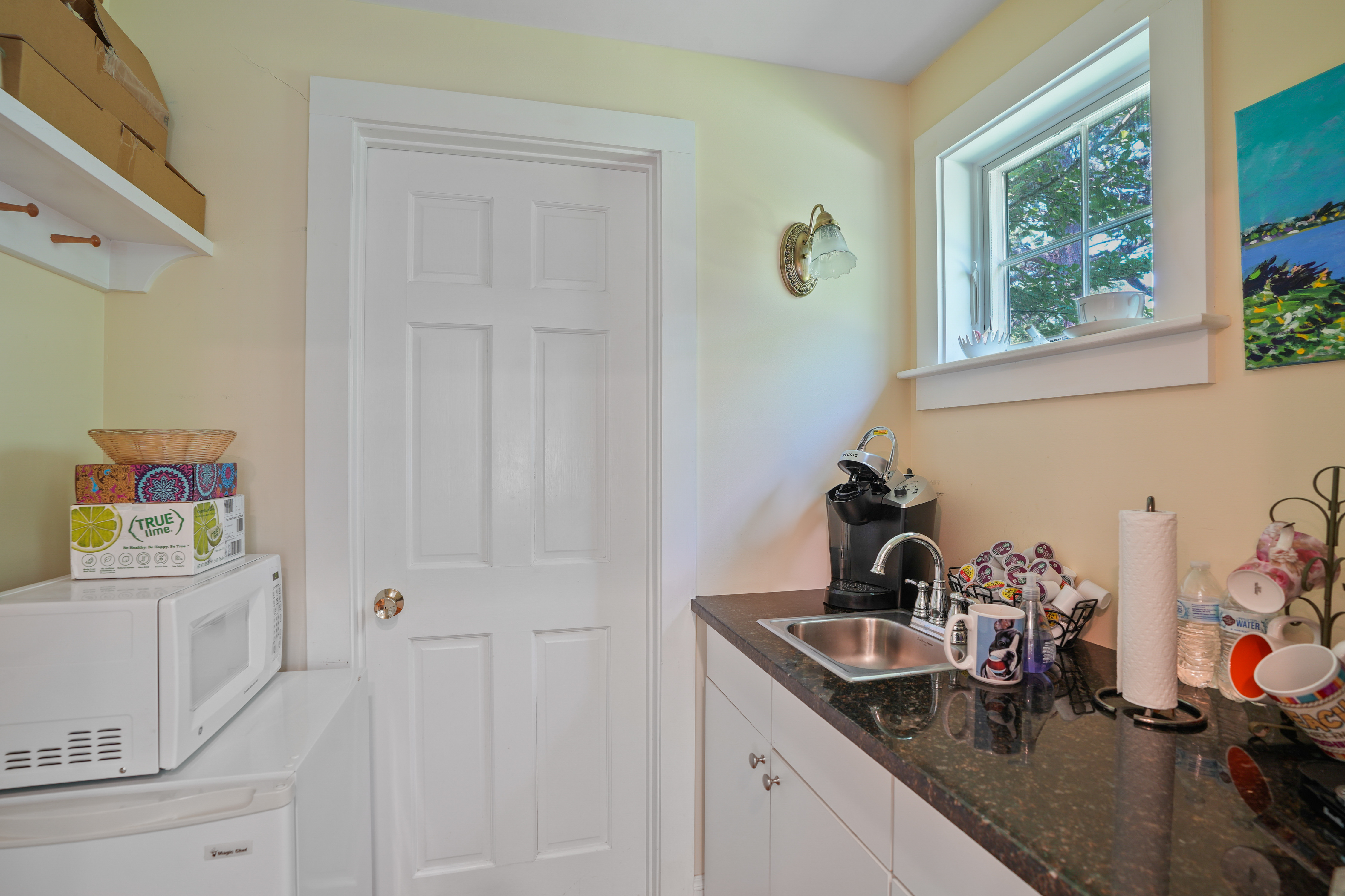  Versatile Edgartown Oasis with Home & Business Potential - 物件實景