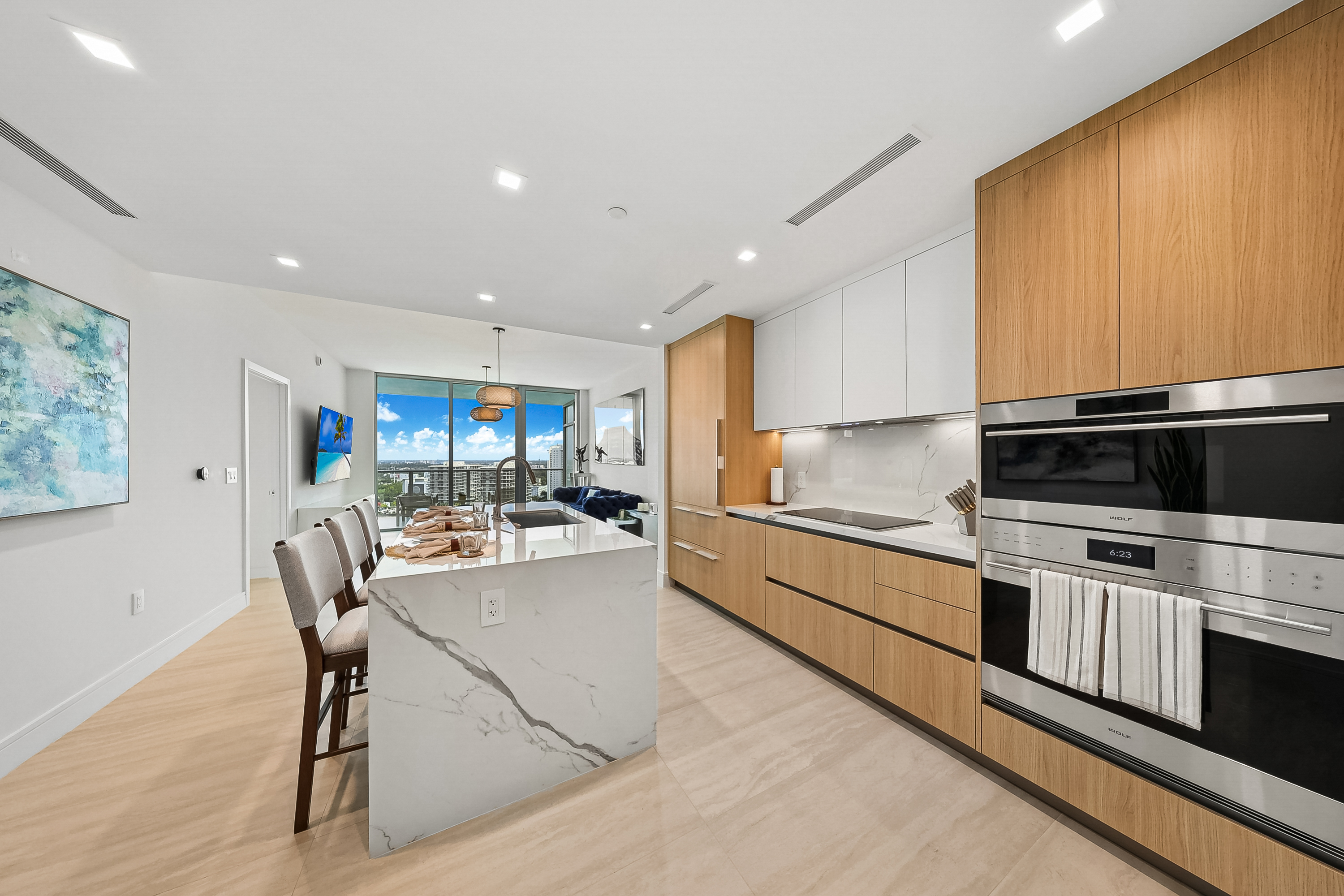  2411 Laguna Circle, Miami, FL, 33181 - 物件實景