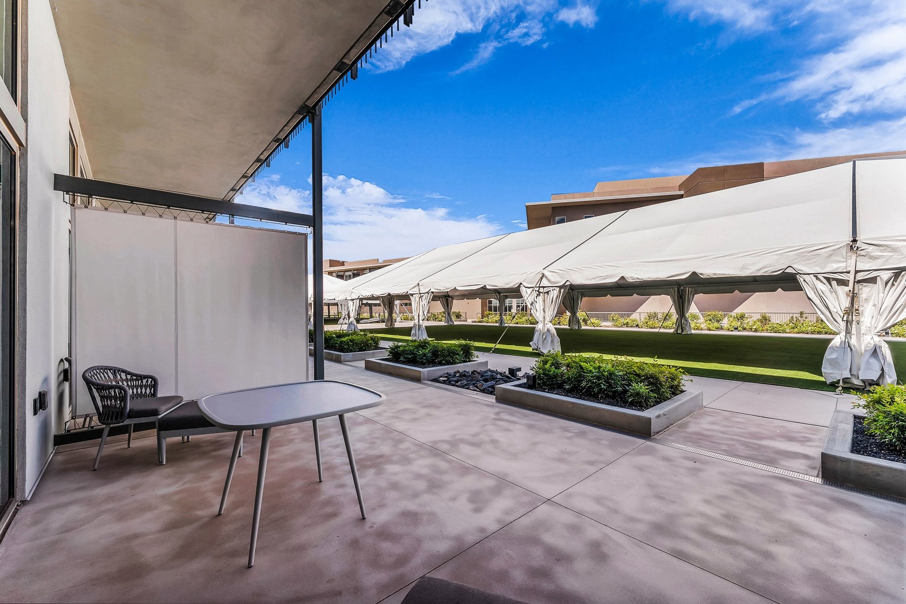  Beautiful Studio at the Resort Center Walking Out to the East Terrace - 物件實景