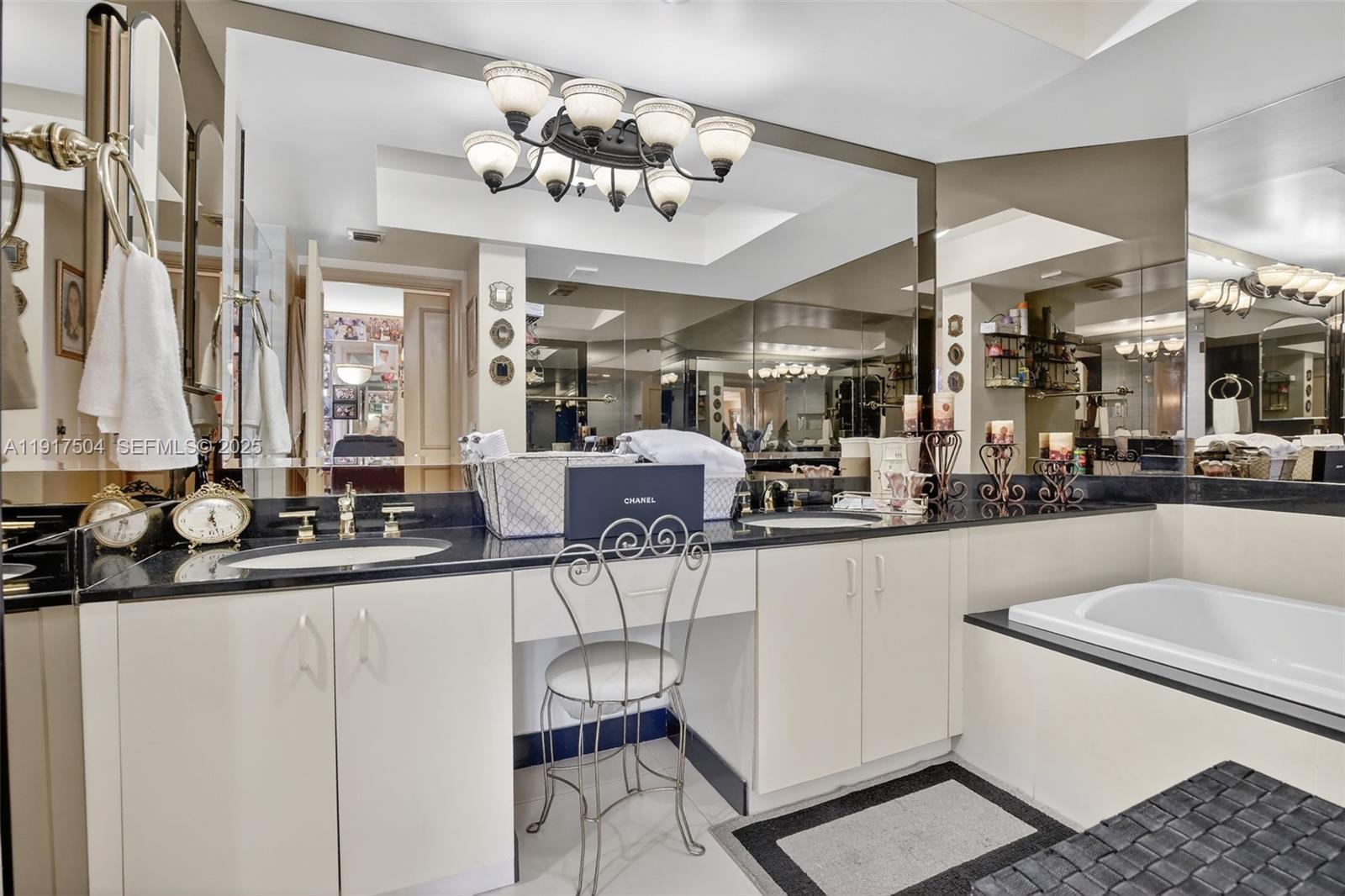 Aventura, Florida, 33160, United States, 3 Bedrooms Bedrooms, ,3 BathroomsBathrooms,Residential,For Sale,1997076