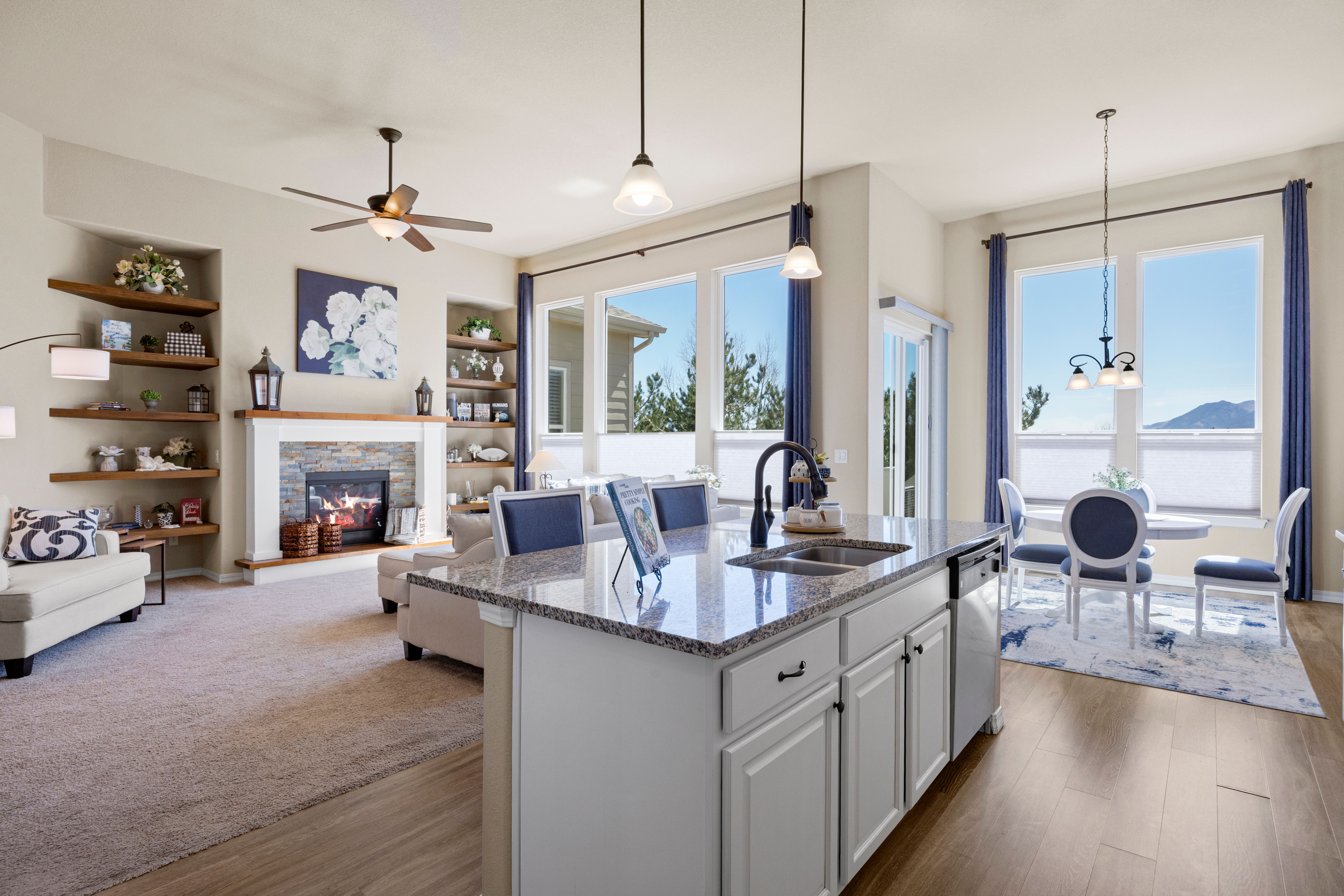  Open, Spacious, Upgraded, Walkout Rancher is Meticulous and with Views - 物件實景