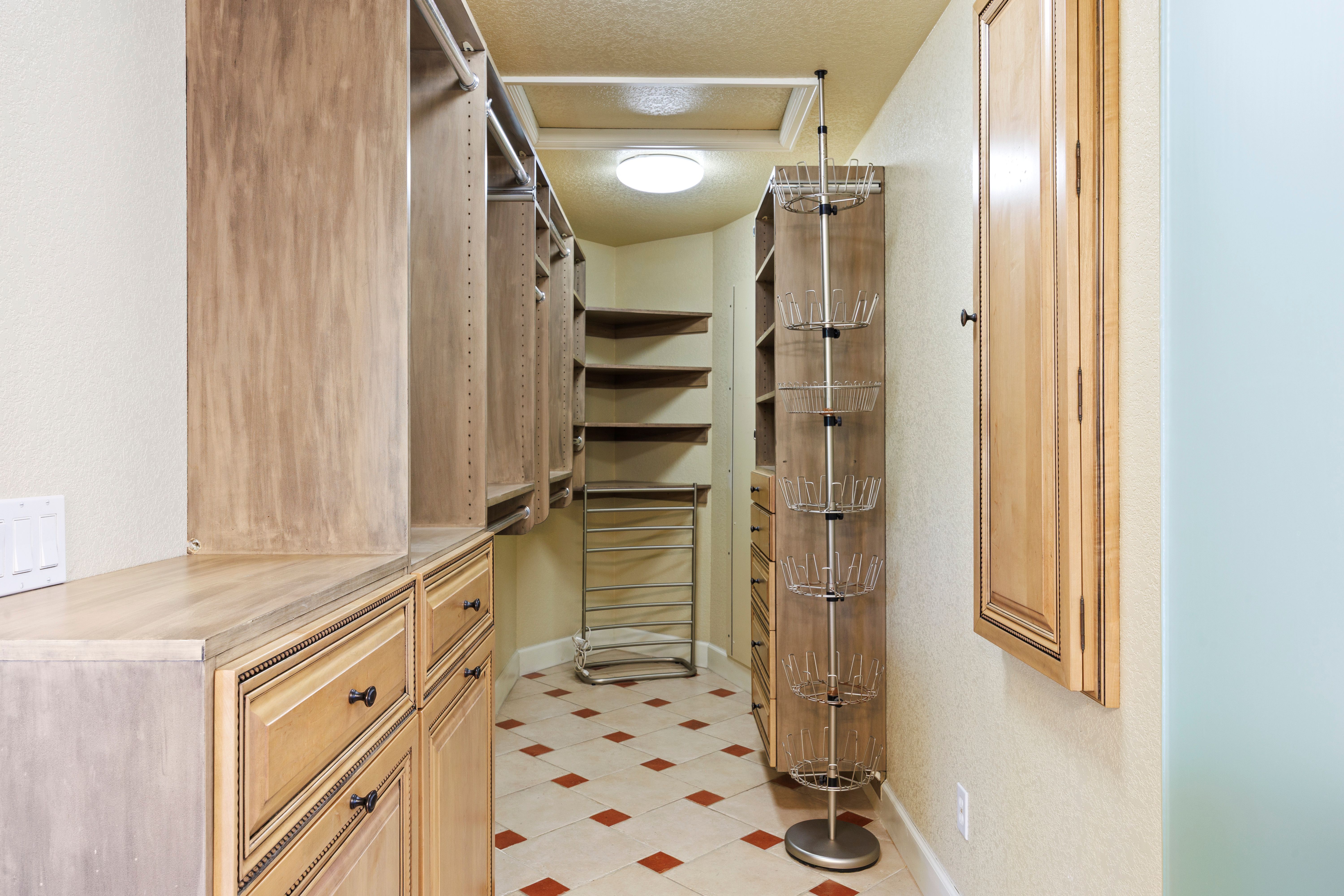  Beautifully Updated Home On Cul-De-Sac In Desirable Heritage Place Neighborhood - 物件實景