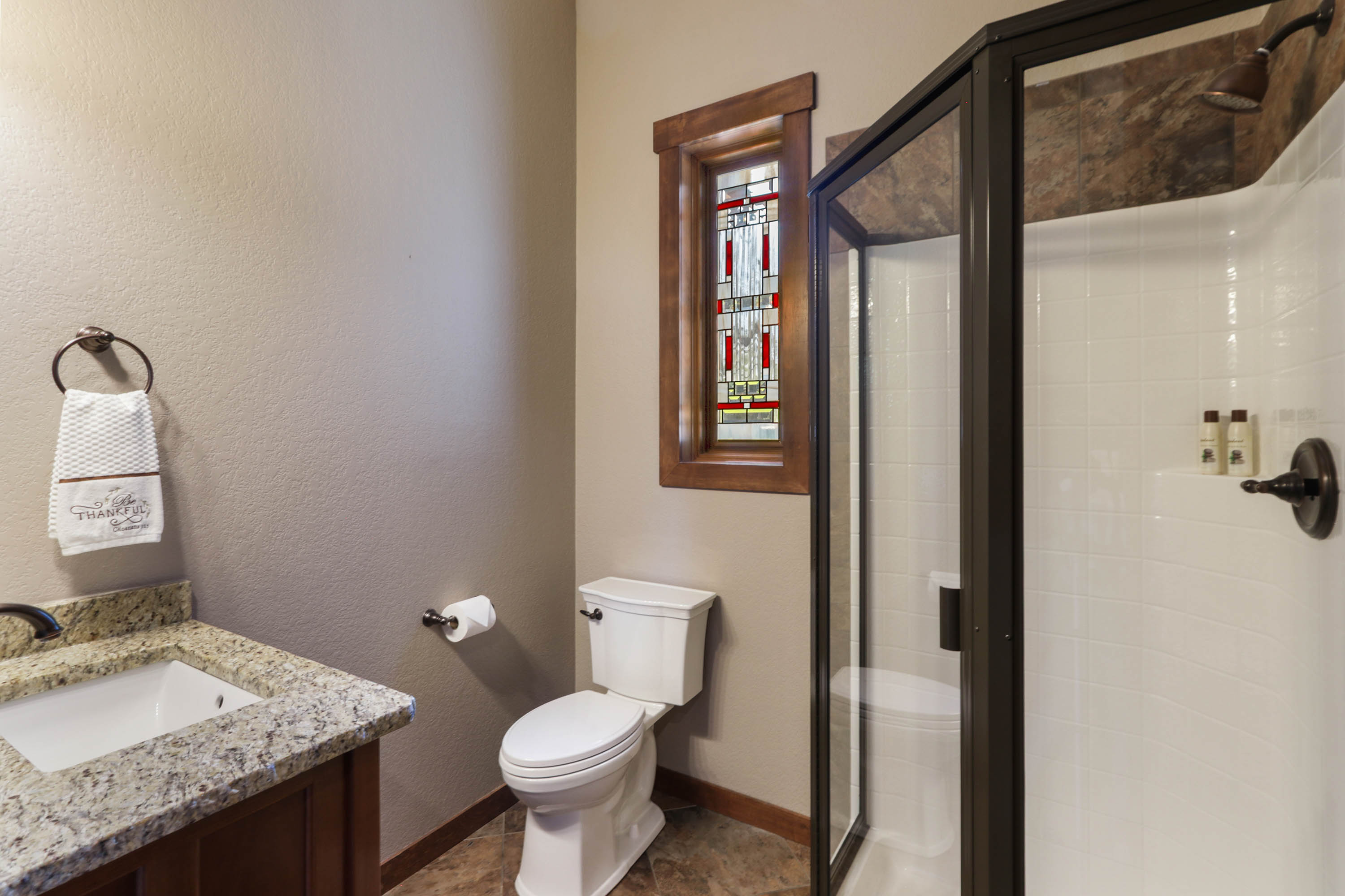 Priest River, Idaho, 83856, United States, 4 Bedrooms Bedrooms, ,5 BathroomsBathrooms,Residential,For Sale,1921614
