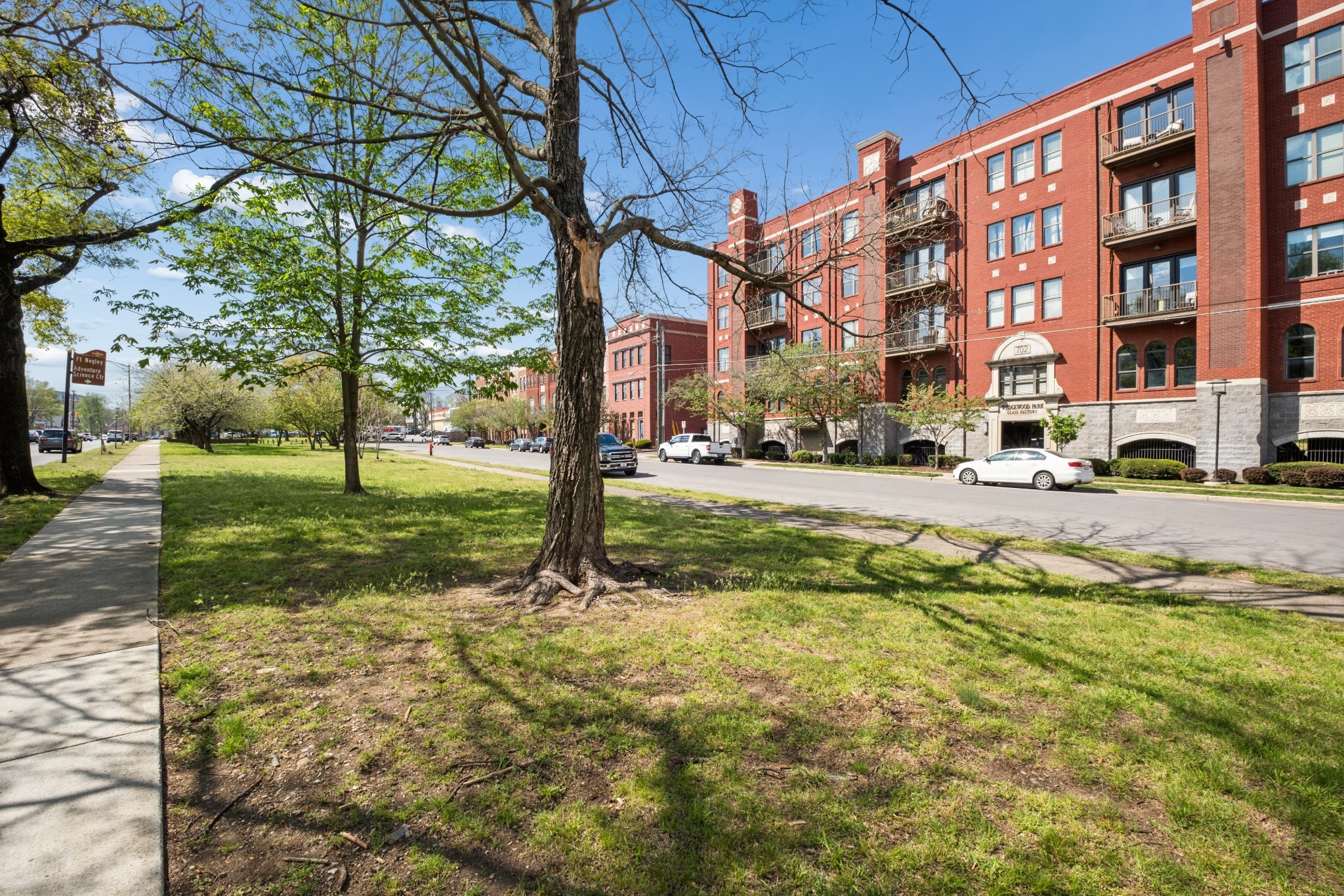  702 Wedgewood Park, Nashville, TN, 37203 - 物件實景