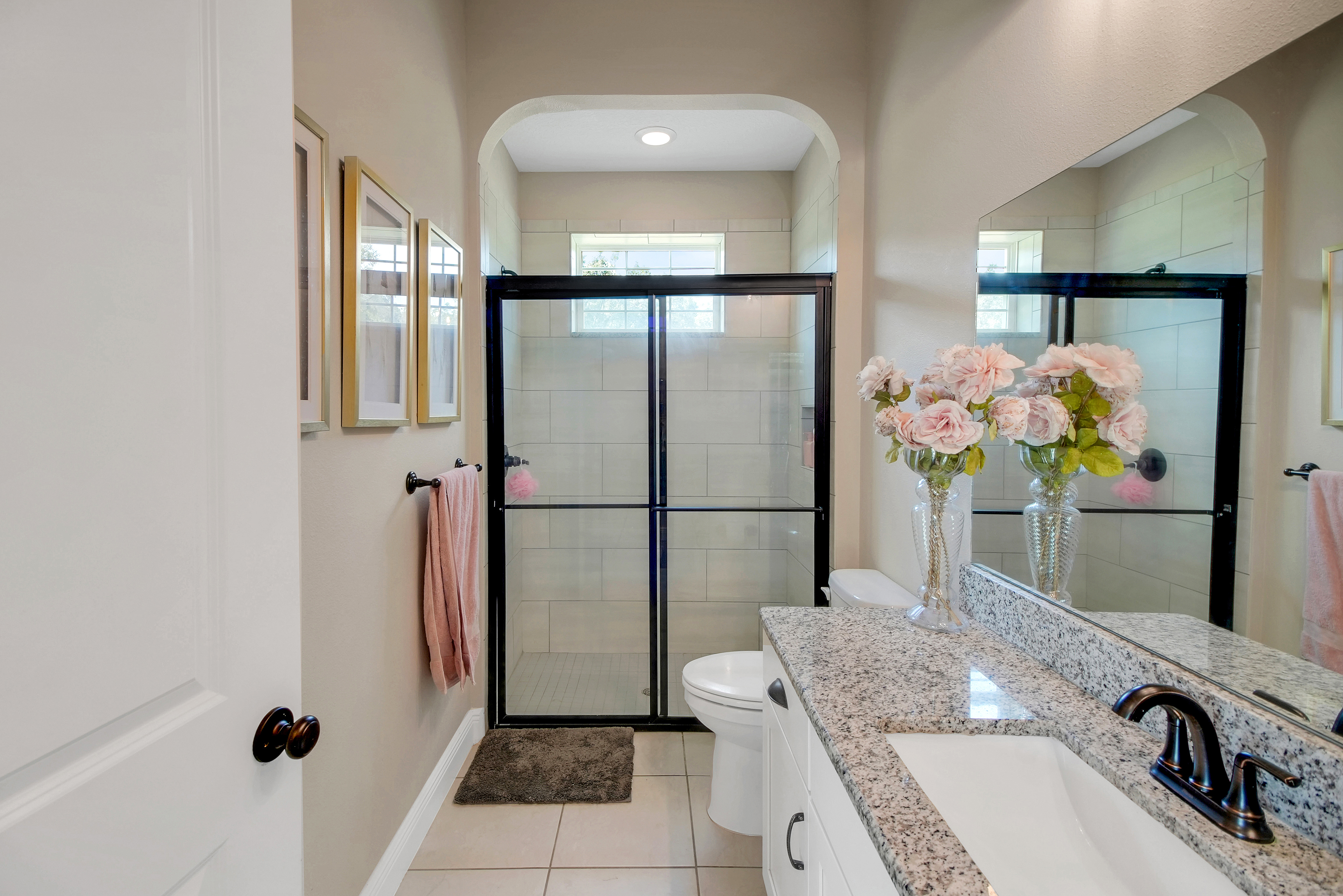 Oxford, Florida, 34484, United States, 4 Bedrooms Bedrooms, ,3 BathroomsBathrooms,Residential,For Sale,1983578