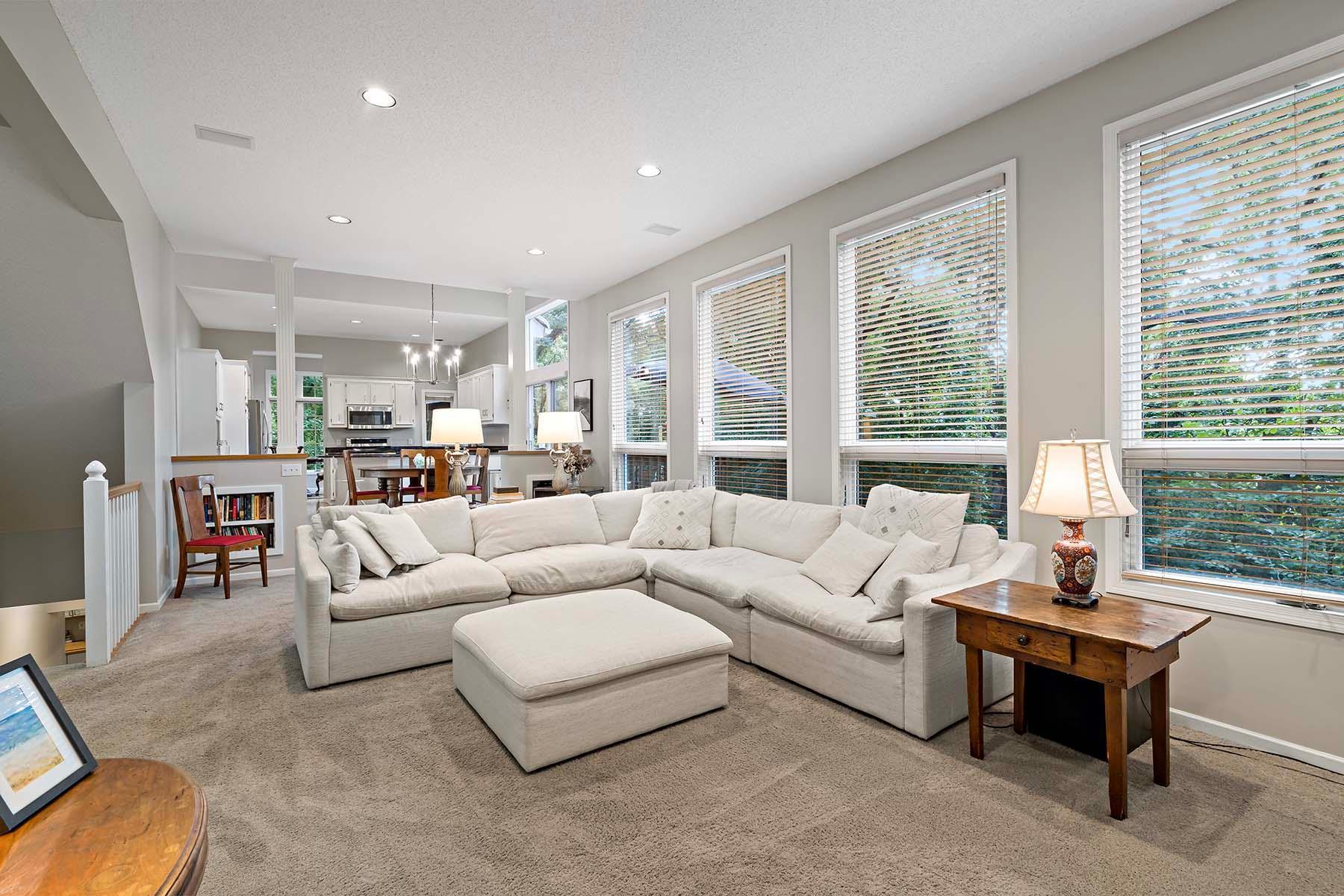Burnsville, Minnesota, 55306, United States, 5 Bedrooms Bedrooms, ,3 BathroomsBathrooms,Residential,For Sale,1924663
