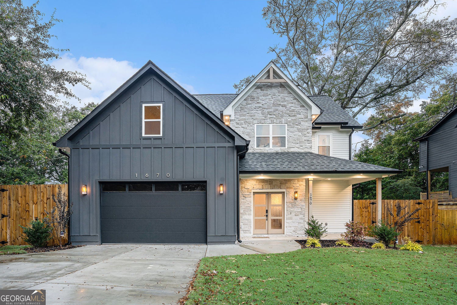 Marietta, Georgia, 30060, United States, 4 Bedrooms Bedrooms, ,4 BathroomsBathrooms,Residential,For Sale,1973518