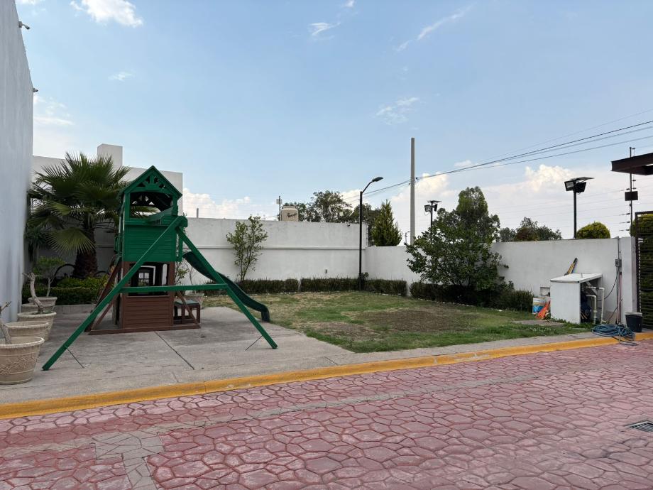 Cuautitlán Izcalli, Estado de méxico, 54700, Mexico, 4 Bedrooms Bedrooms, ,3 BathroomsBathrooms,Residential,For Sale,1827073