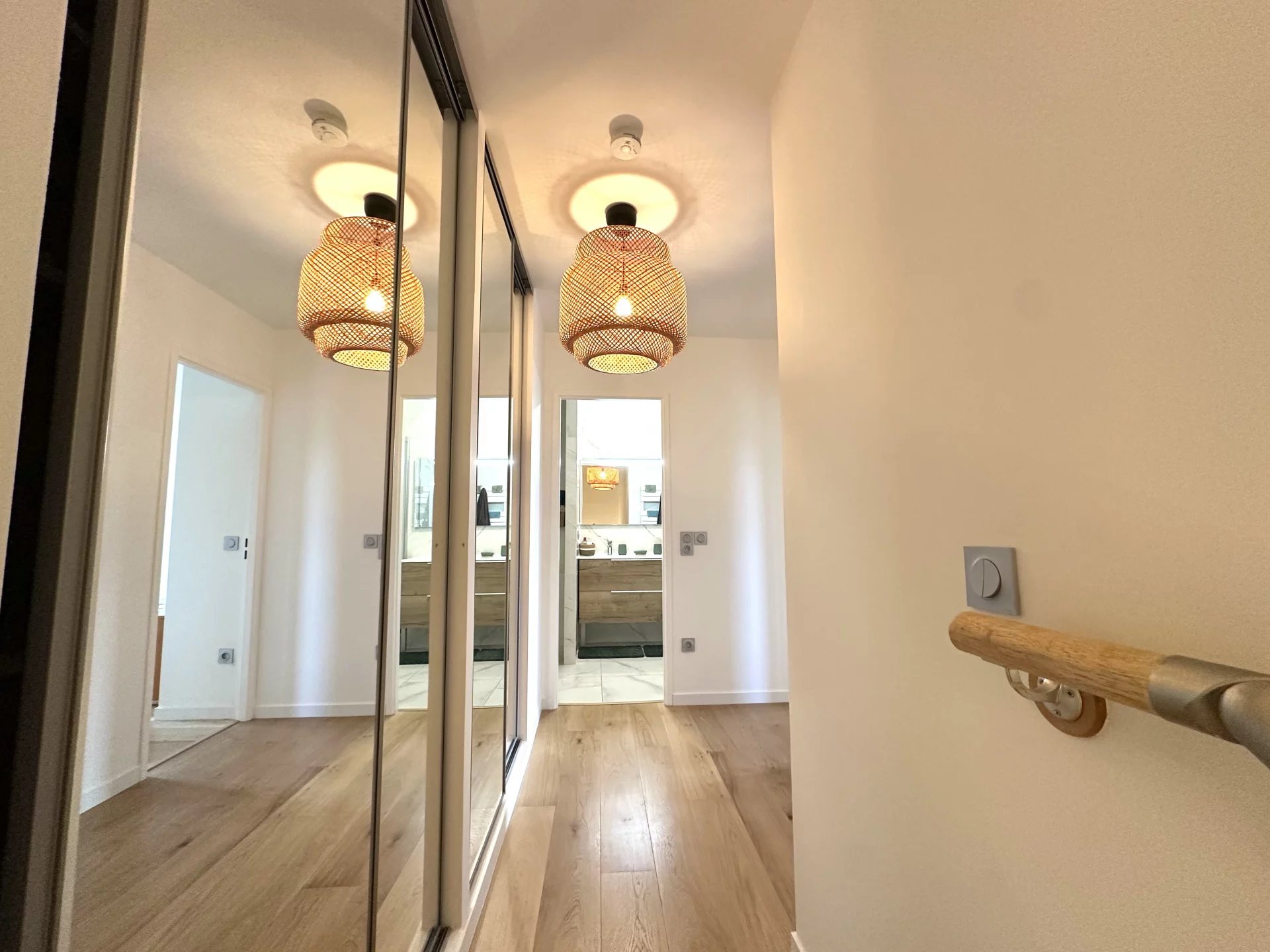 Le Vésinet, Île-de-France, 78110, FR, 2 Bedrooms Bedrooms, ,1 BathroomBathrooms,Residential,For Sale,1994507