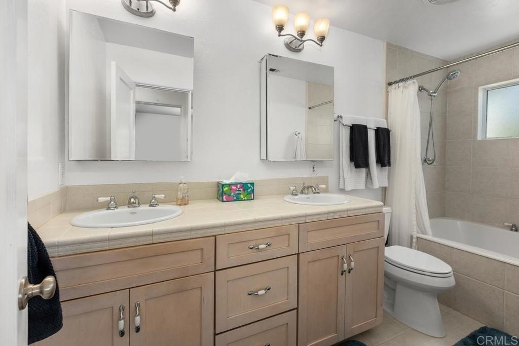 Lemon Grove, California, 91945, United States, 2 Bedrooms Bedrooms, ,2 BathroomsBathrooms,Residential,For Sale,1907575