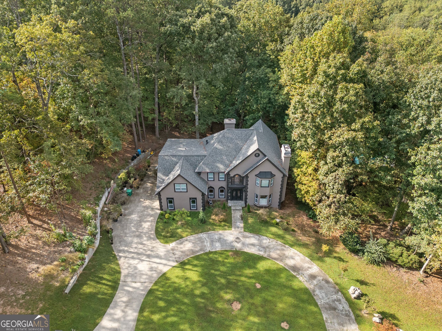 Atlanta, Georgia, 30350, United States, 8 Bedrooms Bedrooms, ,6 BathroomsBathrooms,Residential,For Sale,1992514