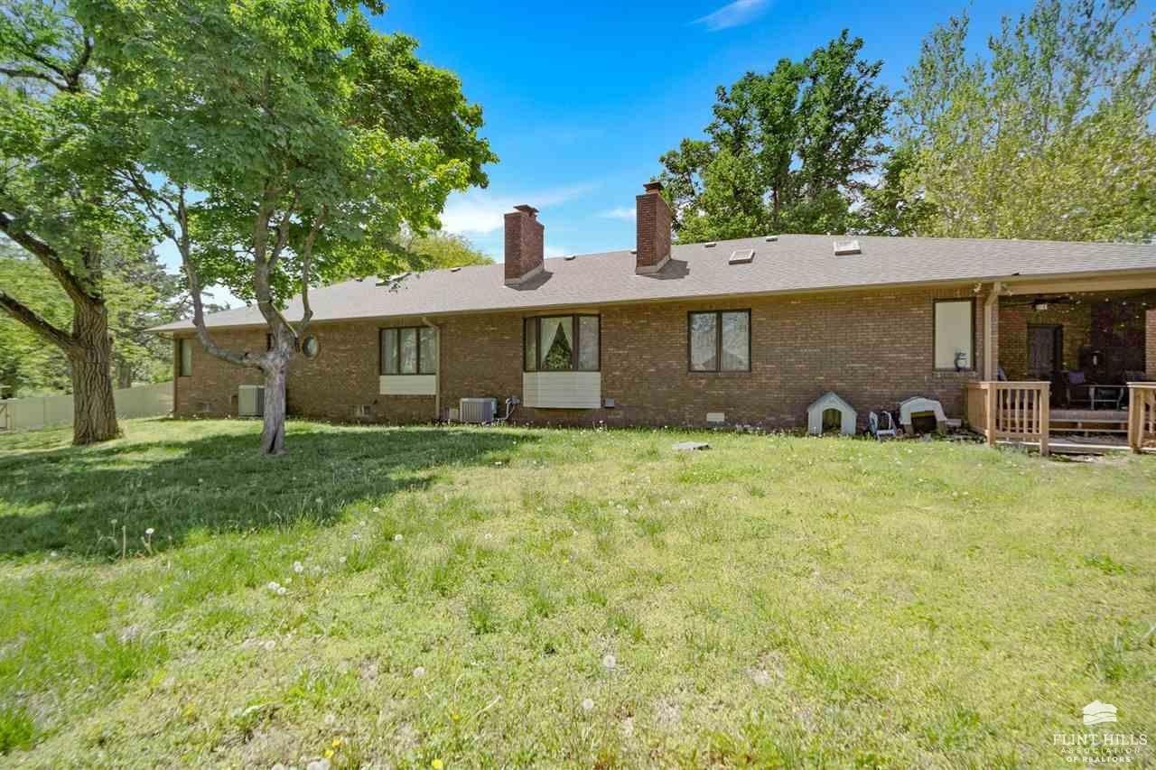 Junction City, Kansas, 66441, United States, 4 Bedrooms Bedrooms, ,4 BathroomsBathrooms,Residential,For Sale,1805372