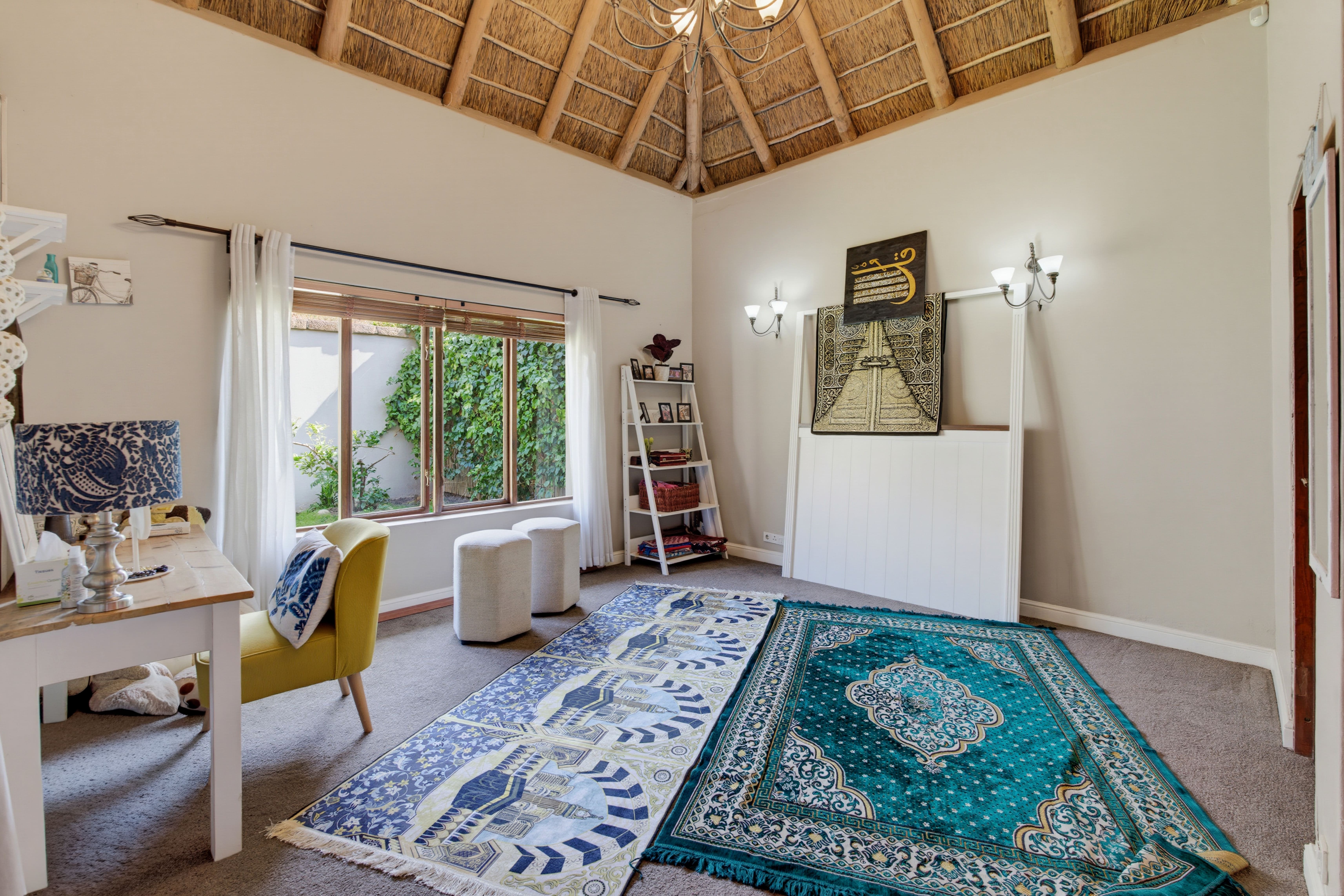  Elevated Family Living with Exceptional Mountain and Valley Views - 物件實景