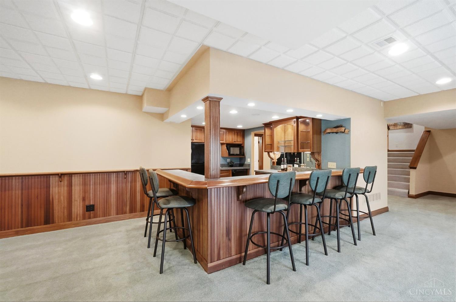 Anderson Twp, Ohio, 45230, United States, 5 Bedrooms Bedrooms, ,6 BathroomsBathrooms,Residential,For Sale,1988245