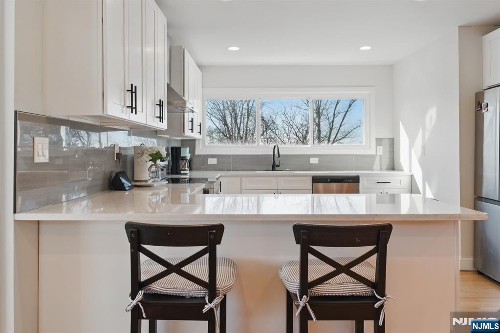 Ringwood, New Jersey, 07456, United States, 3 Bedrooms Bedrooms, ,3 BathroomsBathrooms,Residential,For Sale,1981754