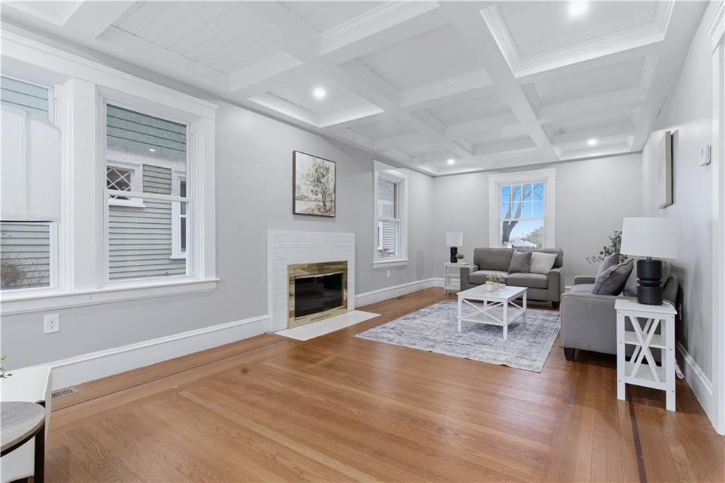 Providence, Rhode Island, 02906, United States, 3 Bedrooms Bedrooms, ,2 BathroomsBathrooms,Residential,For Sale,2037418