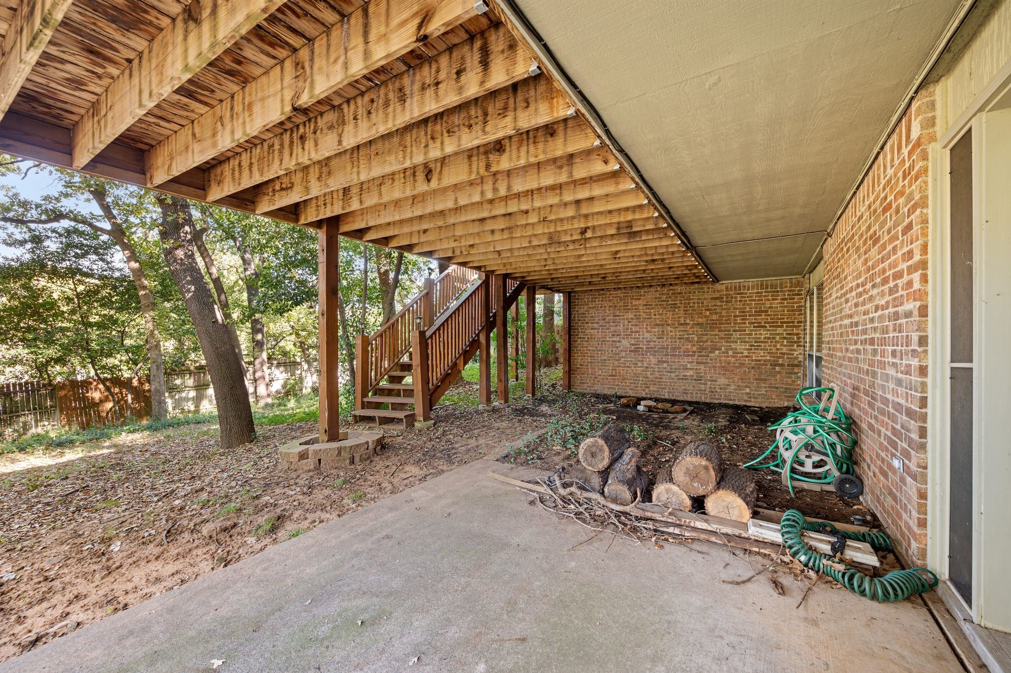 Arlington, Texas, 76012, United States, 4 Bedrooms Bedrooms, ,3 BathroomsBathrooms,Residential,For Sale,1987019