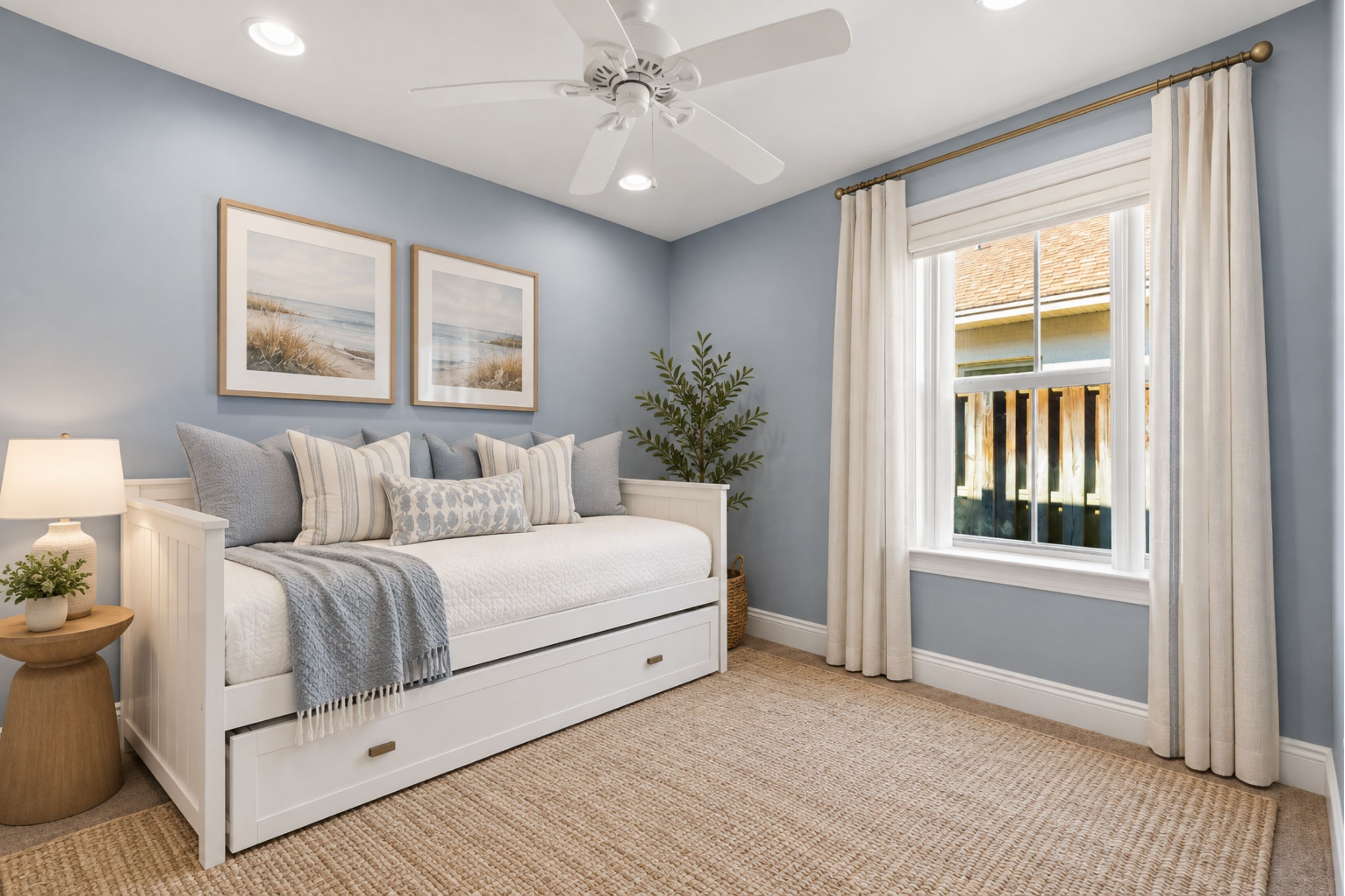  Spacious Custom Home With Energy-Efficient Design Near Schools And Everyday Serv - 物件實景
