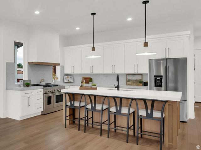 Riverton, Utah, 84065, United States, 7 Bedrooms Bedrooms, ,4 BathroomsBathrooms,Residential,For Sale,1977037